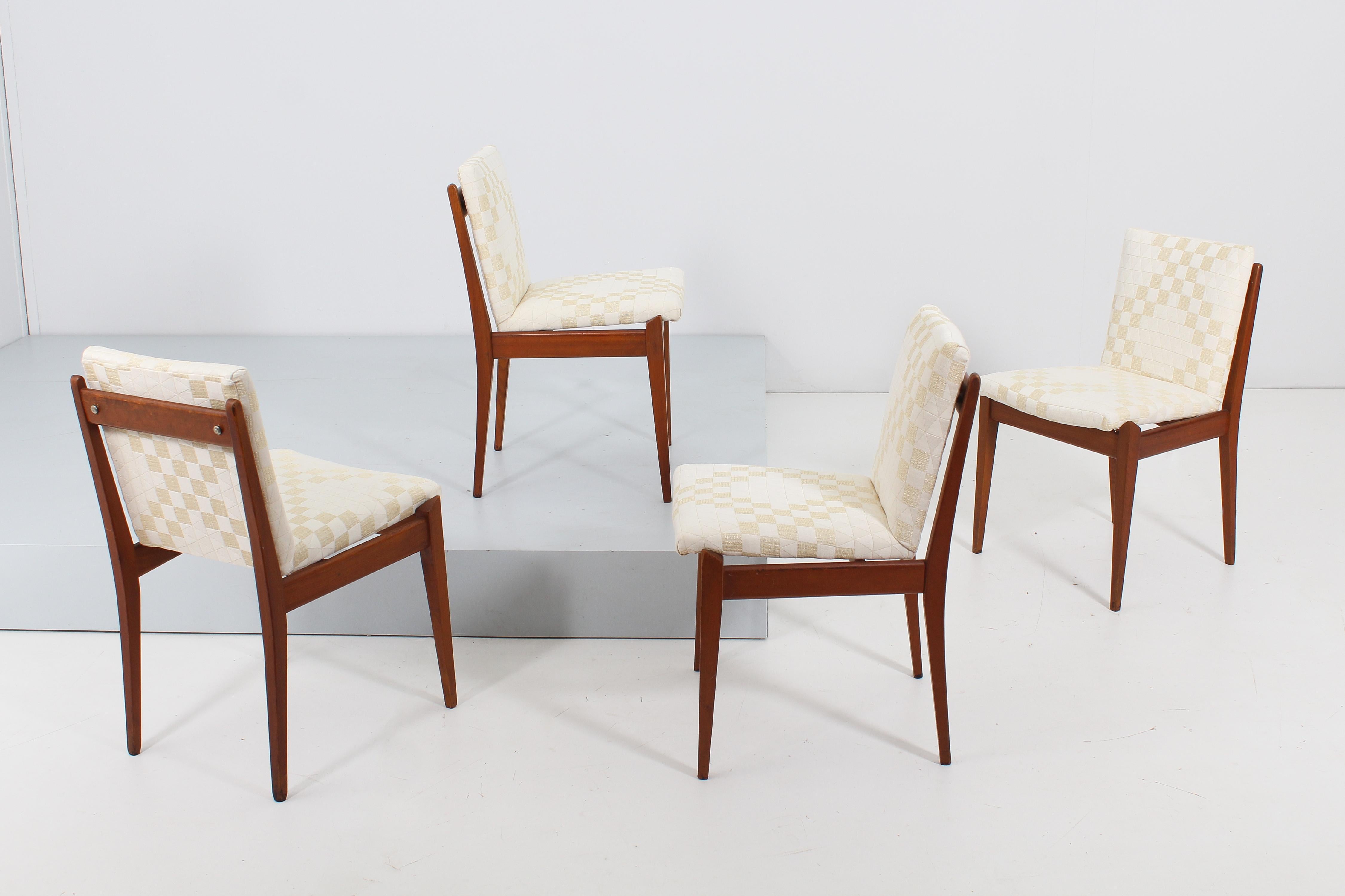 Mid-Century Modern Mid-Century ISA Bergamo Set of 4 Wood and Cream Fabric Chairs, Italy, 1960s  For Sale