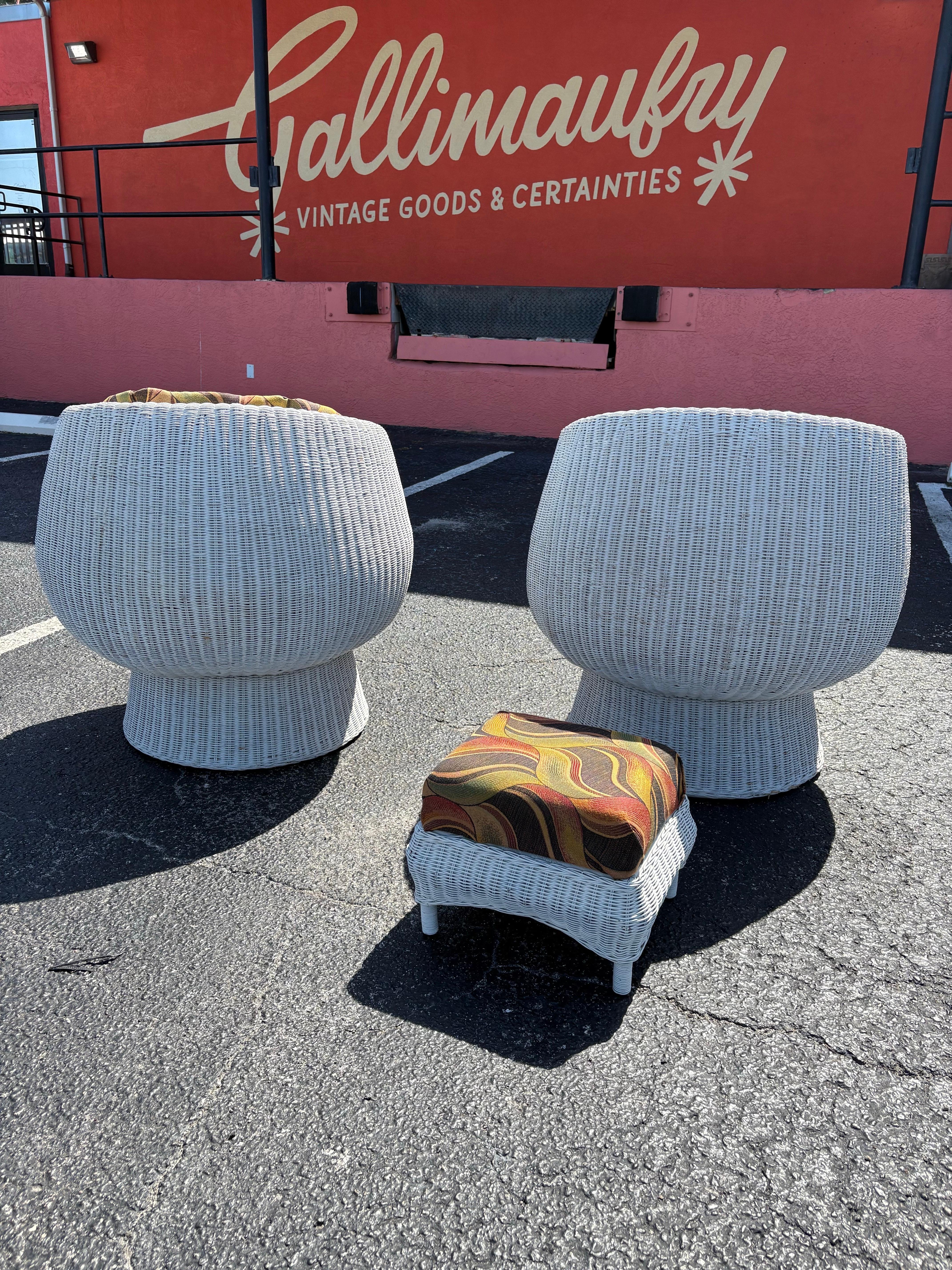 20th Century Mid Century Isamu Kenmochi style Wicker Rattan Bubble Mushroom Swivel Chair Pair For Sale