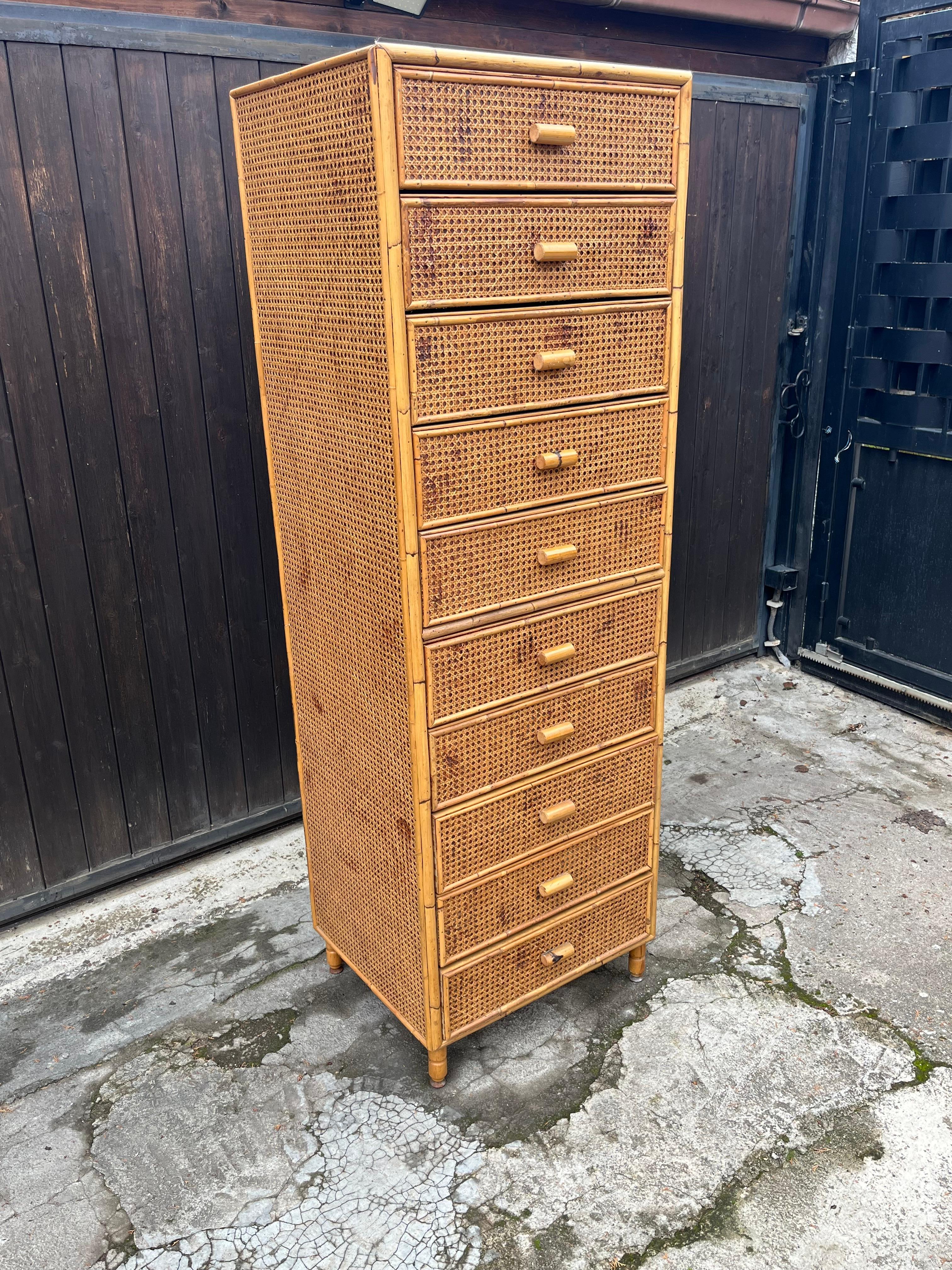 Italienische Kommode aus Rattan und Bambus mit 10 Schubladen aus der Mitte des Jahrhunderts, 1960er Jahre im Zustand „Gut“ im Angebot in Palermo, IT