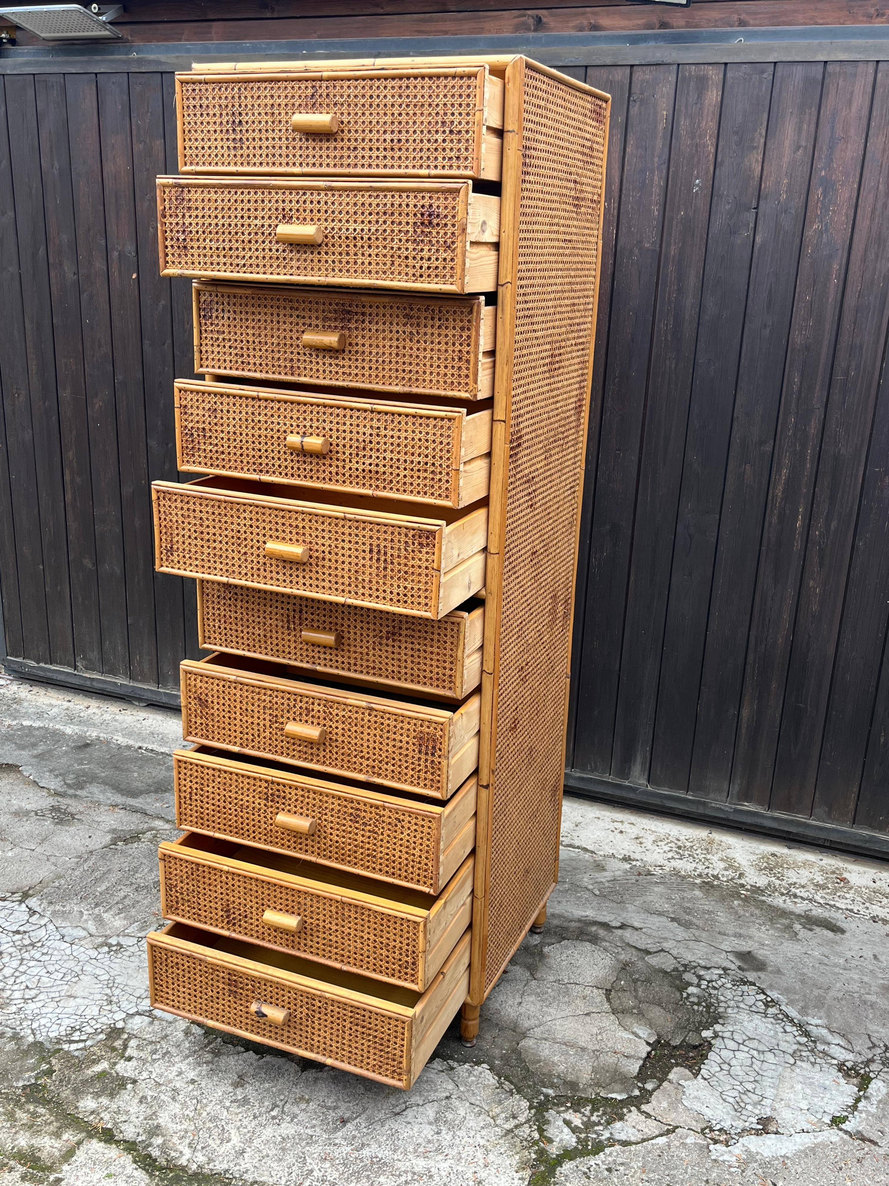 Italienische Kommode aus Rattan und Bambus mit 10 Schubladen aus der Mitte des Jahrhunderts, 1960er Jahre im Angebot 1