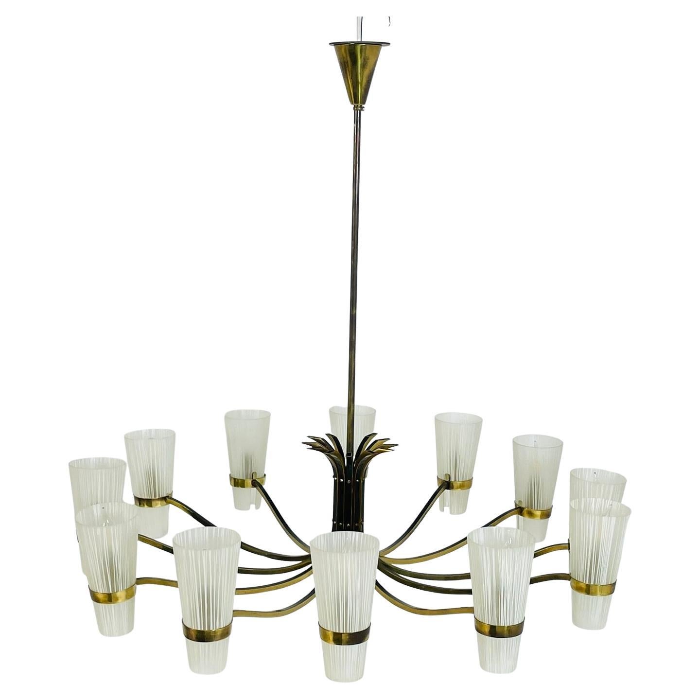 Mid-Century Italian 12-Arm Chandelier by Stilnovo in Brass and Murano Glass