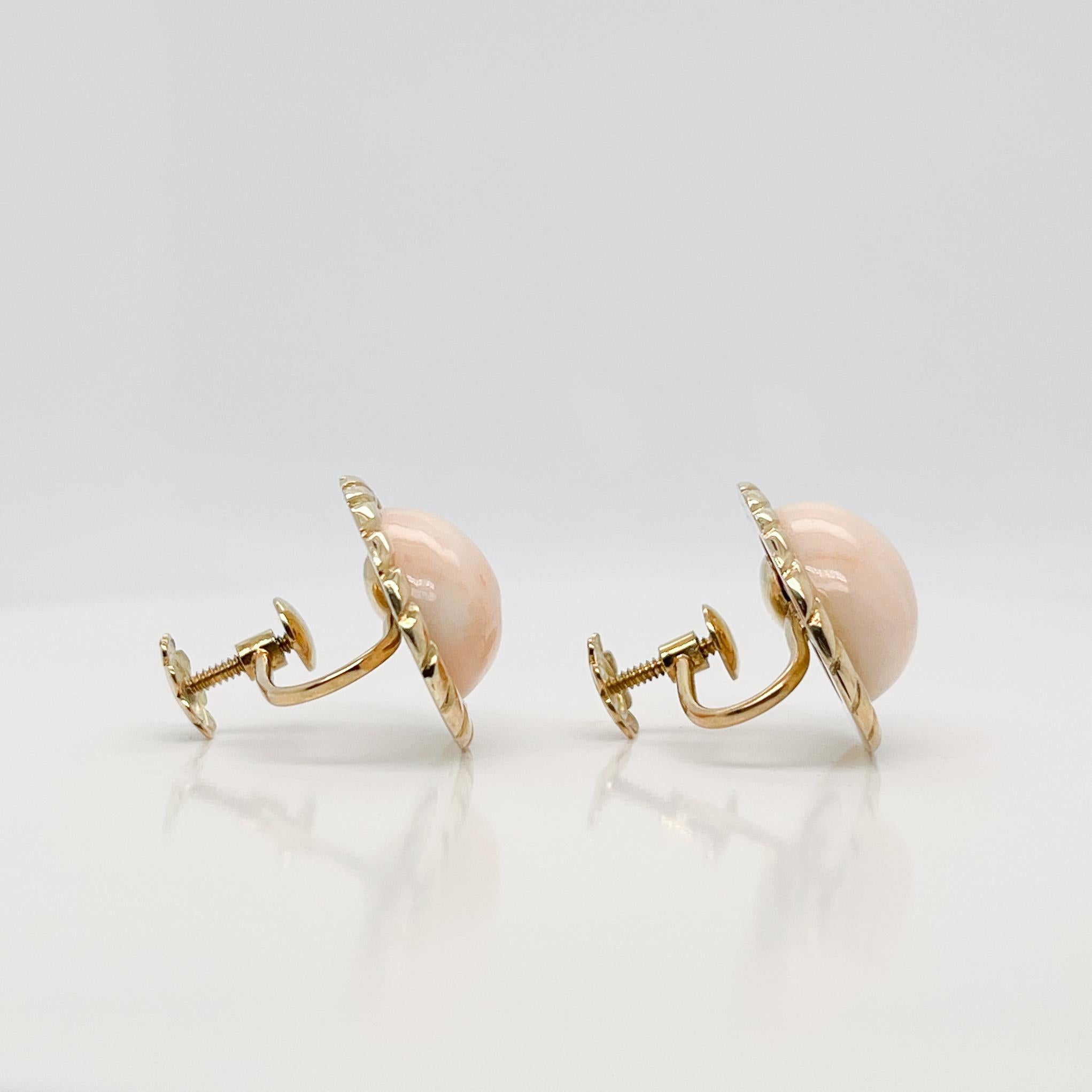 Round Cut Mid-Century Italian 18K Gold & Pink Coral Cabochon Screw Back Earrings For Sale