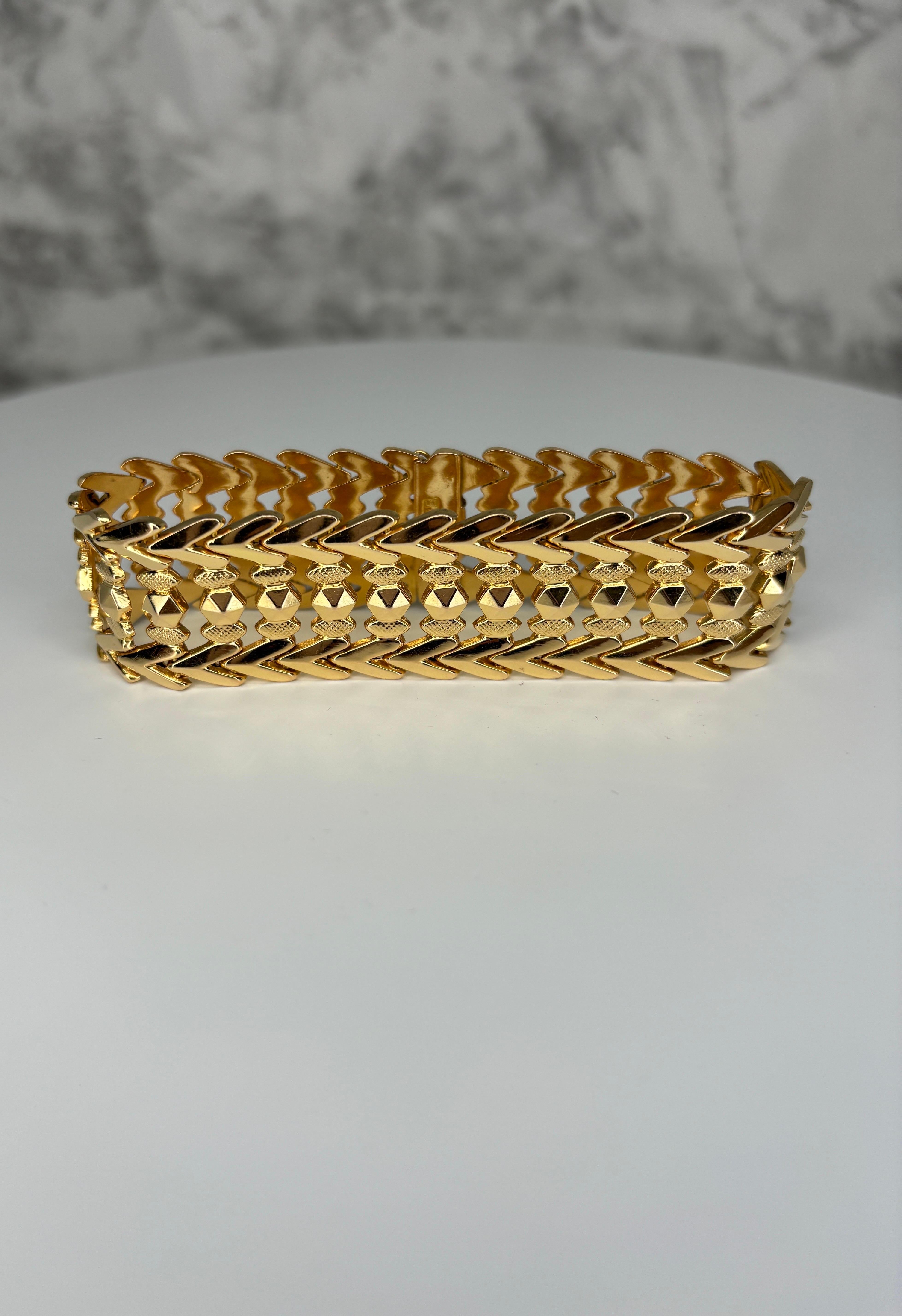 Women's Mid Century Italian 18k Rosy Yellow Gold Wide Geometric Textured Link Bracelet For Sale