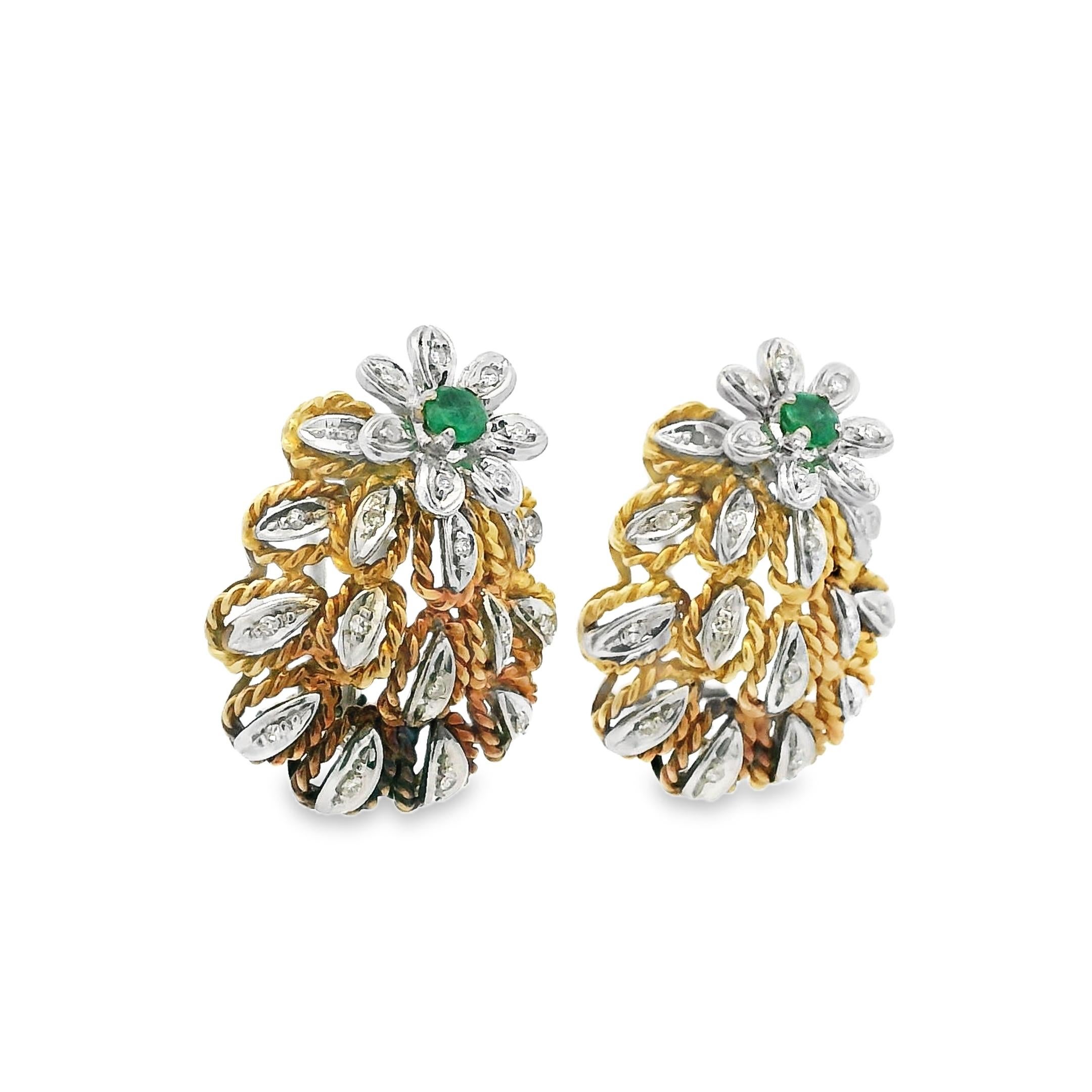 Italienische Ohrringe aus der Jahrhundertmitte aus zweifarbigem 18K Gold mit Smaragd und Diamant (Retro) im Angebot