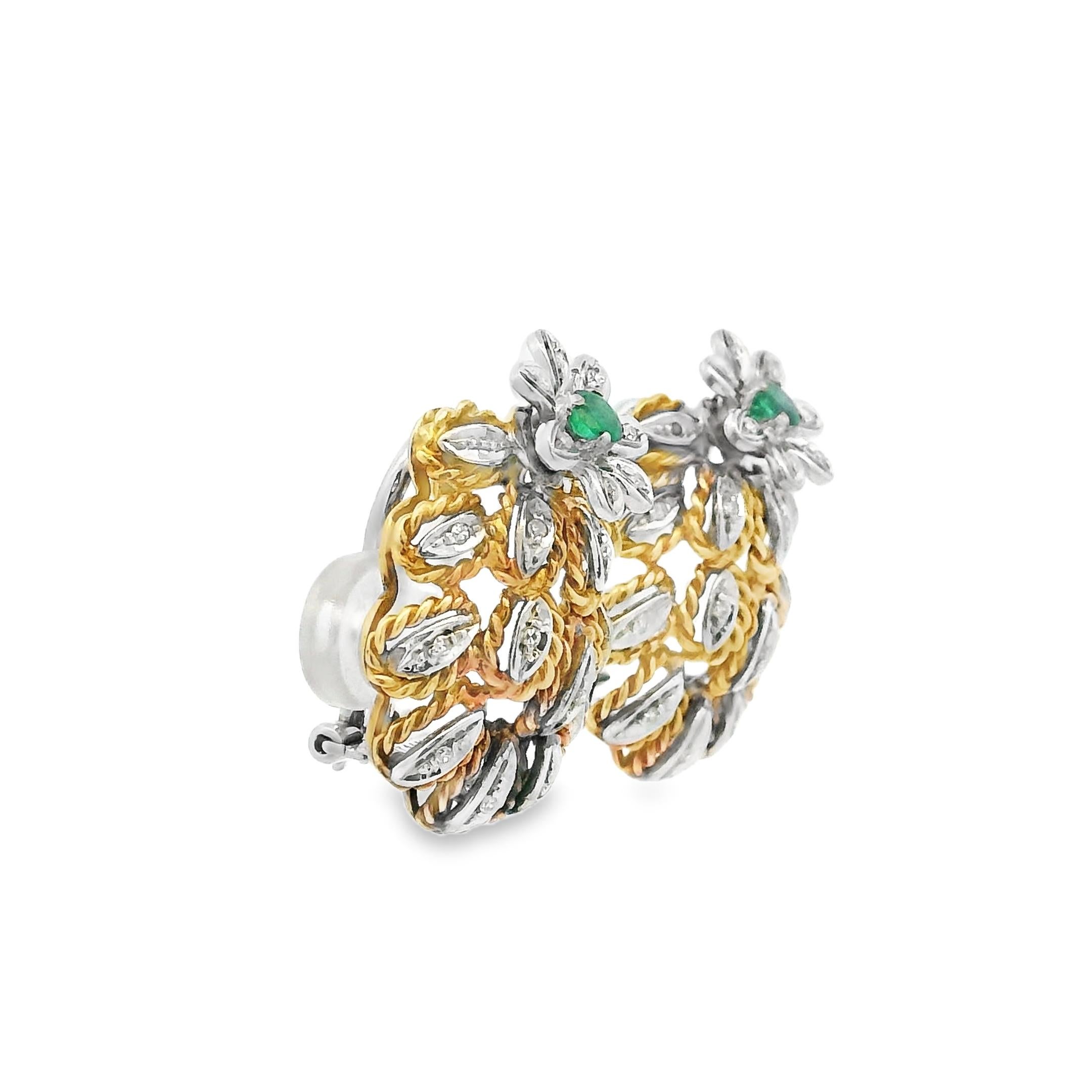 Italienische Ohrringe aus der Jahrhundertmitte aus zweifarbigem 18K Gold mit Smaragd und Diamant (Rundschliff) im Angebot