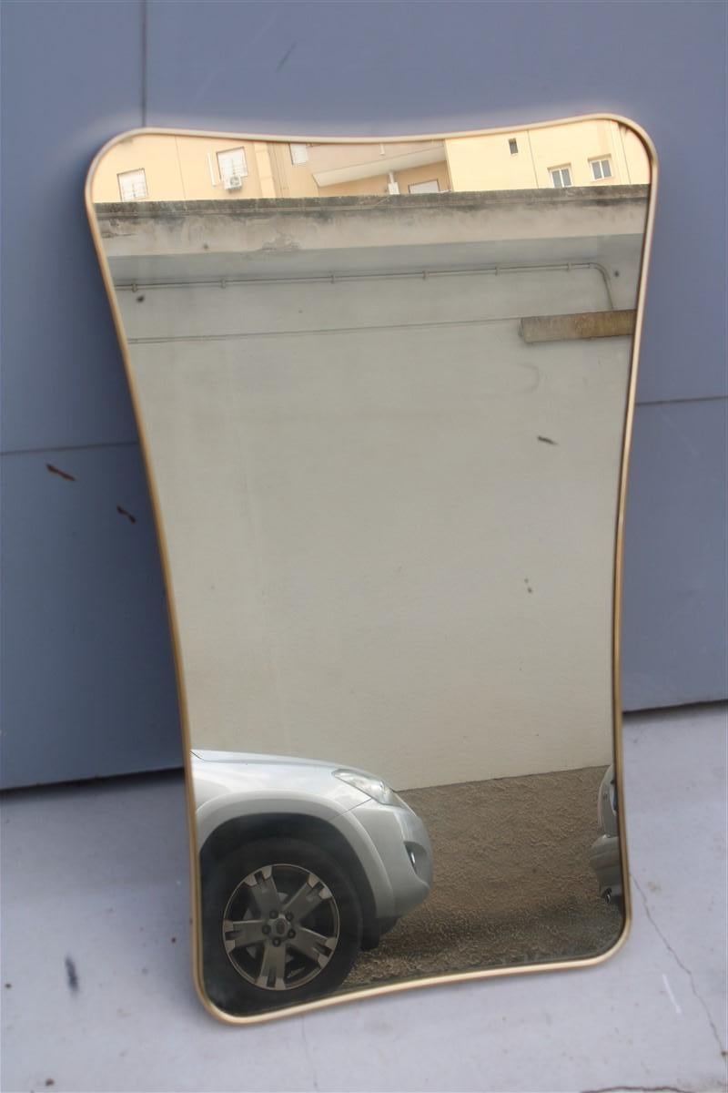Mid-Century Italian 1950 Mirror in Gold Shaped Solid Brass Gio Ponti Style For Sale 2