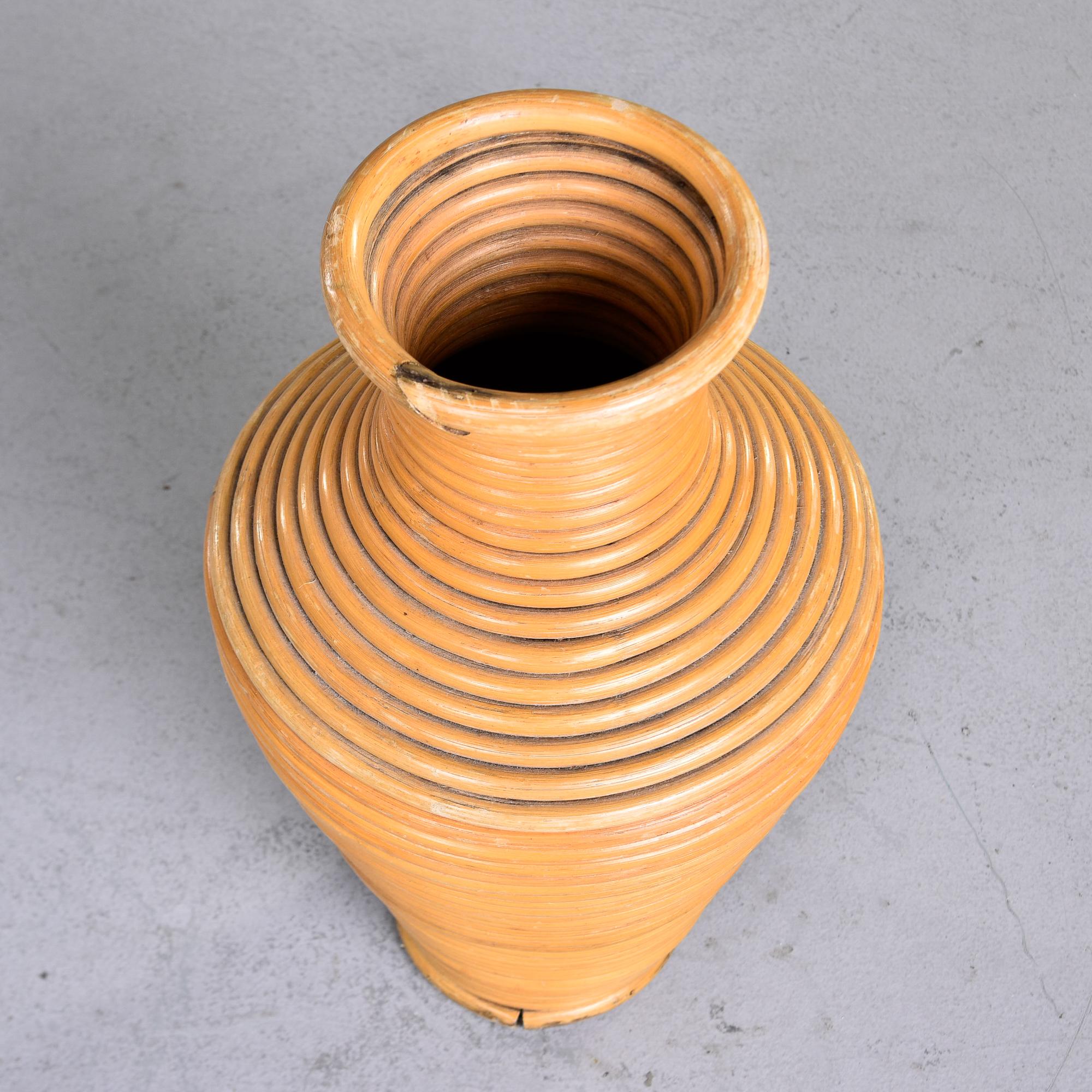 Mid Century Italian 21 Rattan Bodenvase im Angebot 4
