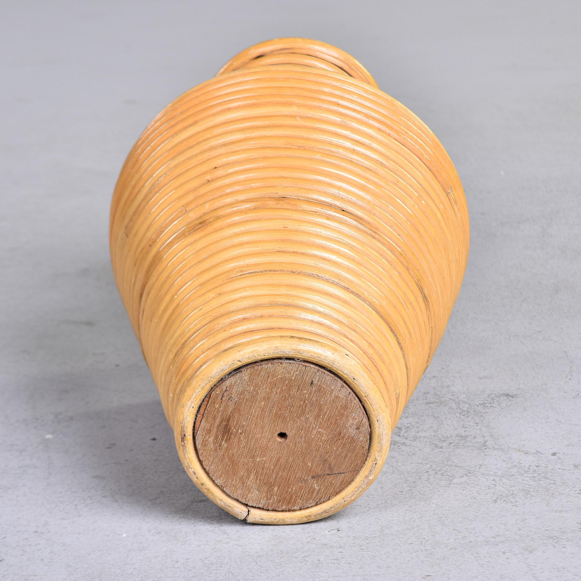 Mid Century Italian 21 Rattan Bodenvase im Angebot 2
