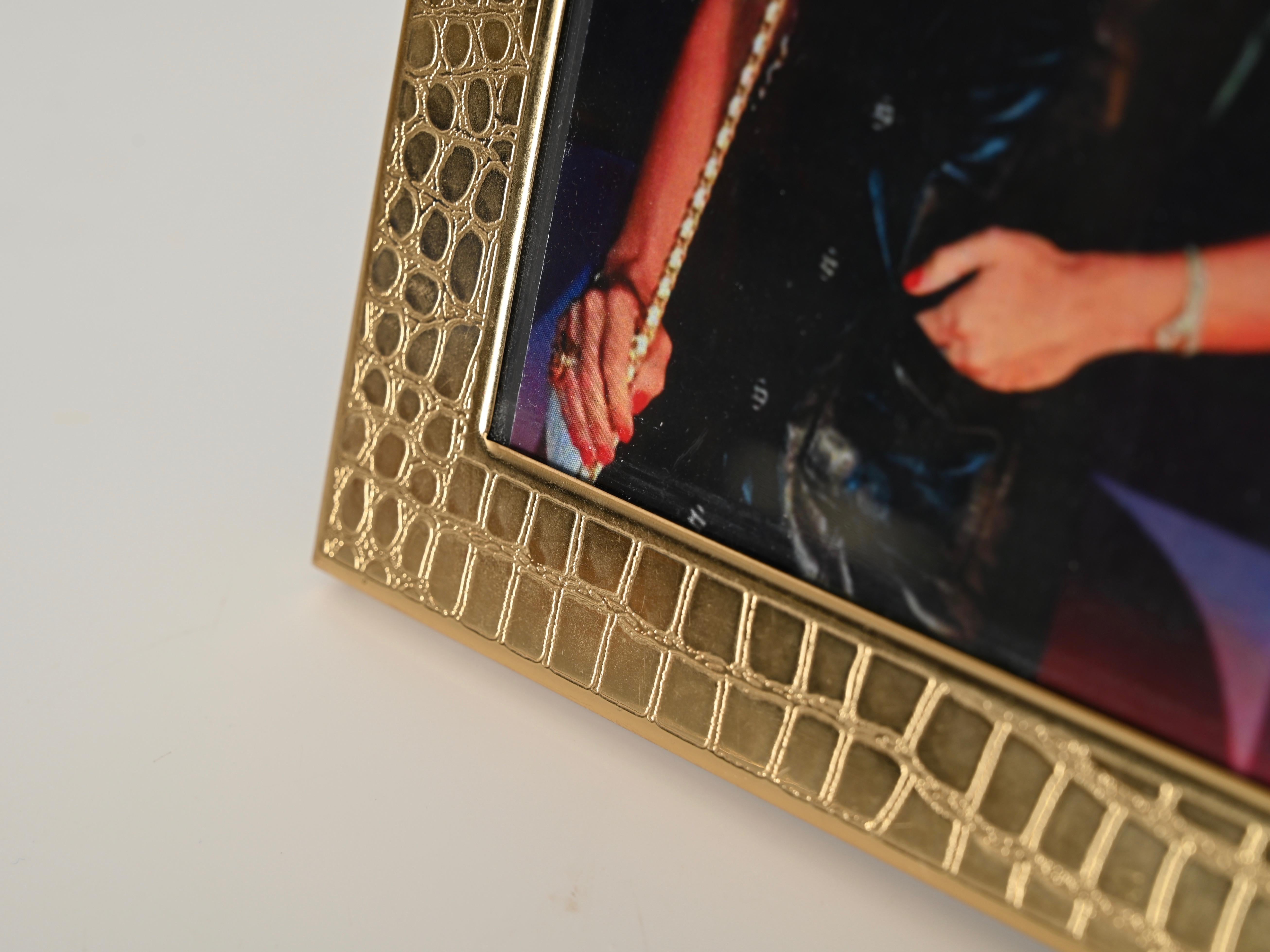 Marco de fotos italiano de mediados de siglo en latón dorado 24K de Mascagni, años 70 en Bueno estado para la venta en Roma, IT