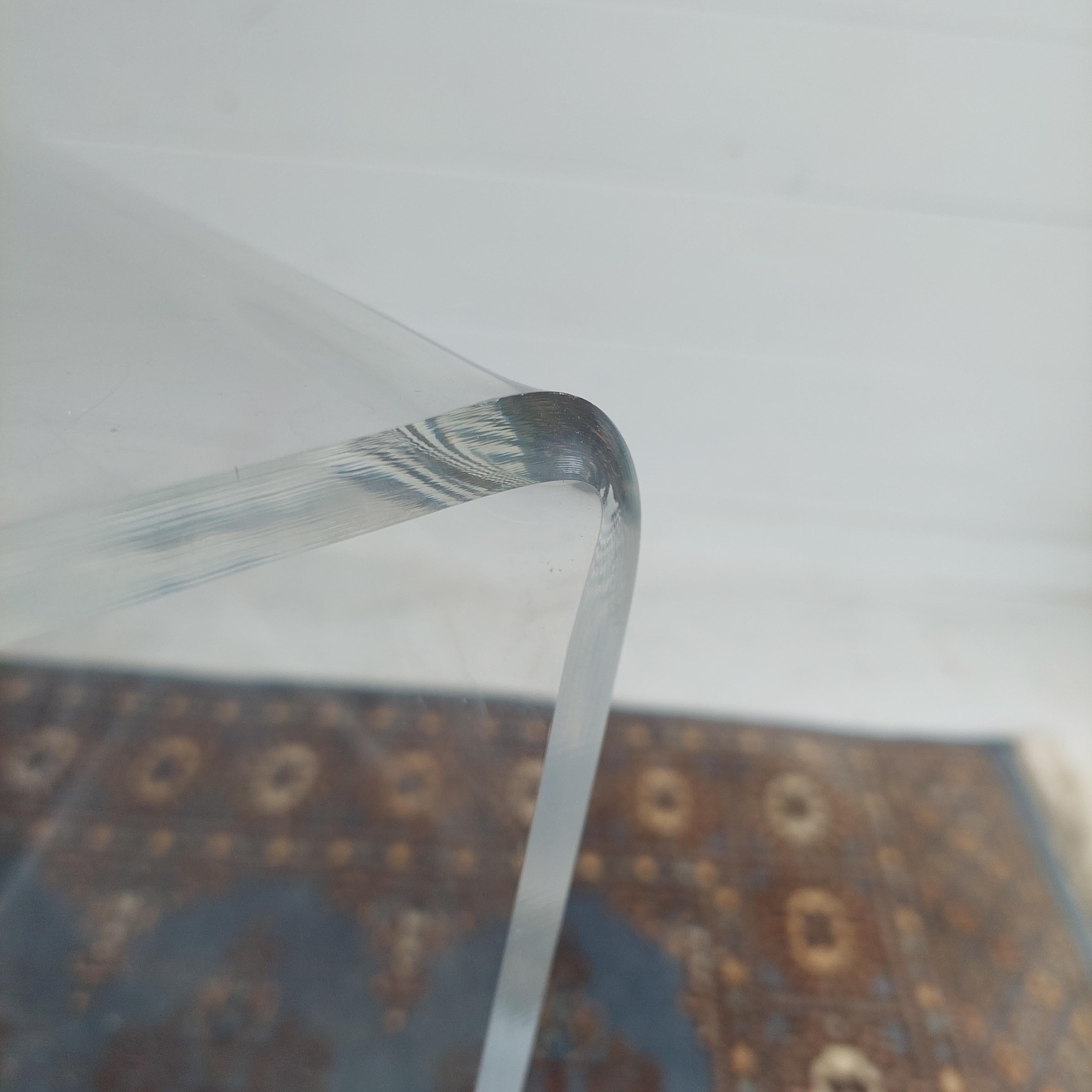 Mid Century Italian Acrylic Plexiglass Side Table with magazine rack, 70s 4