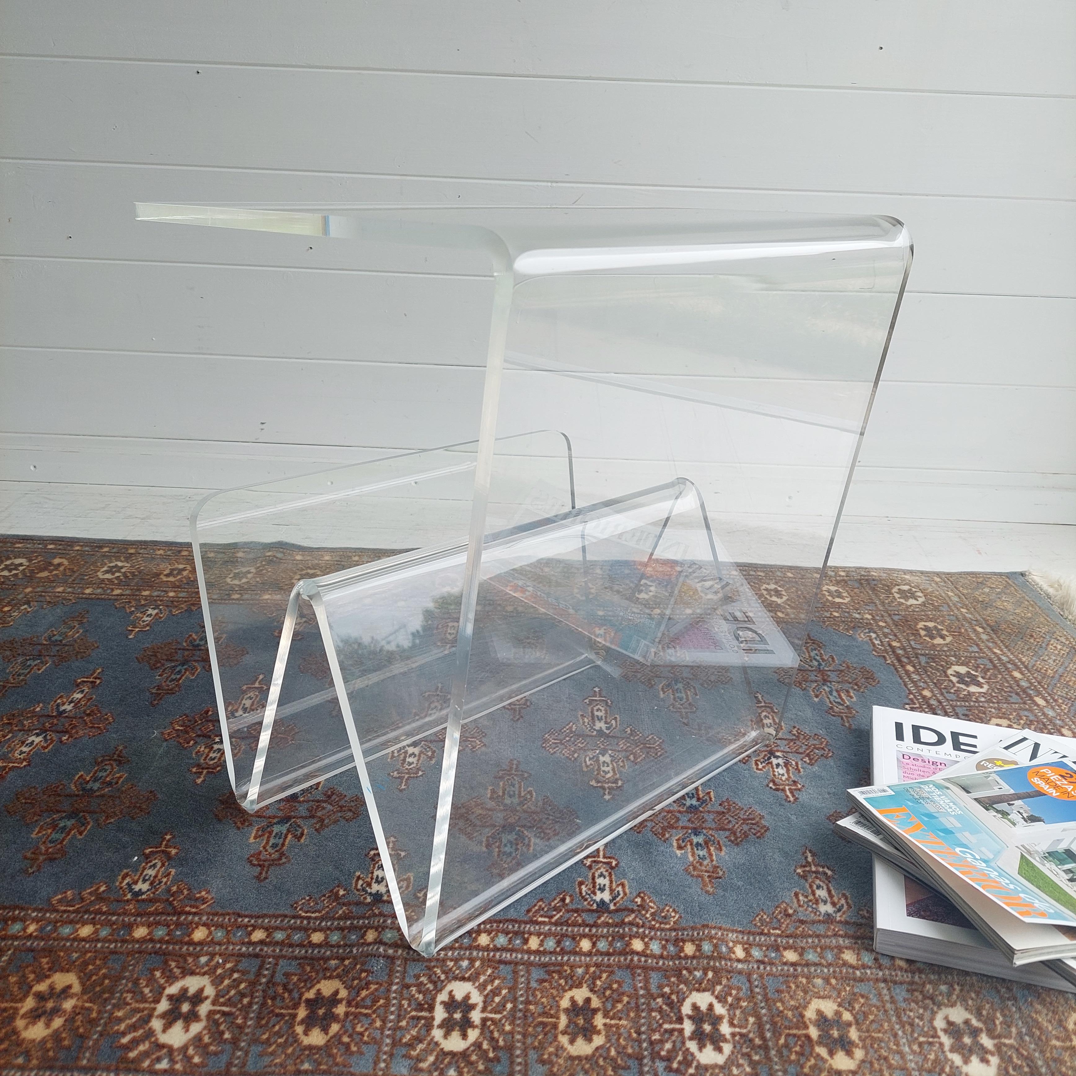 Mid Century Italian Acrylic Plexiglass Side Table with magazine rack, 70s 9
