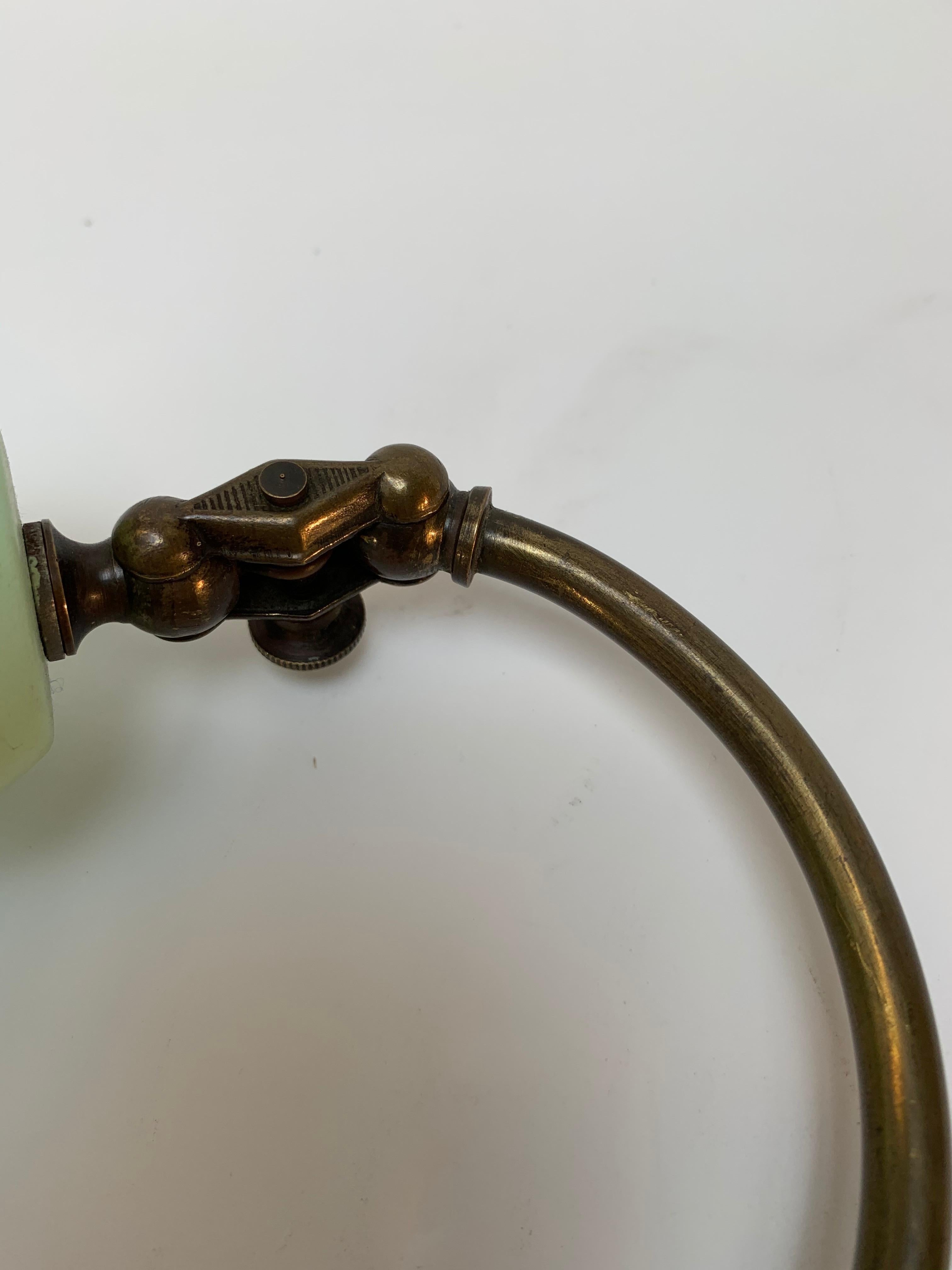 Midcentury Italian Adjustable and Extensible Brass Wall Light 4