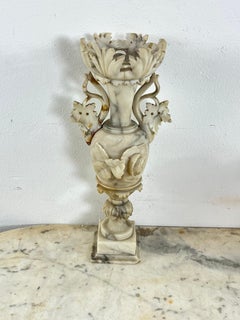 Vaso in alabastro italiano di metà secolo, anni '30