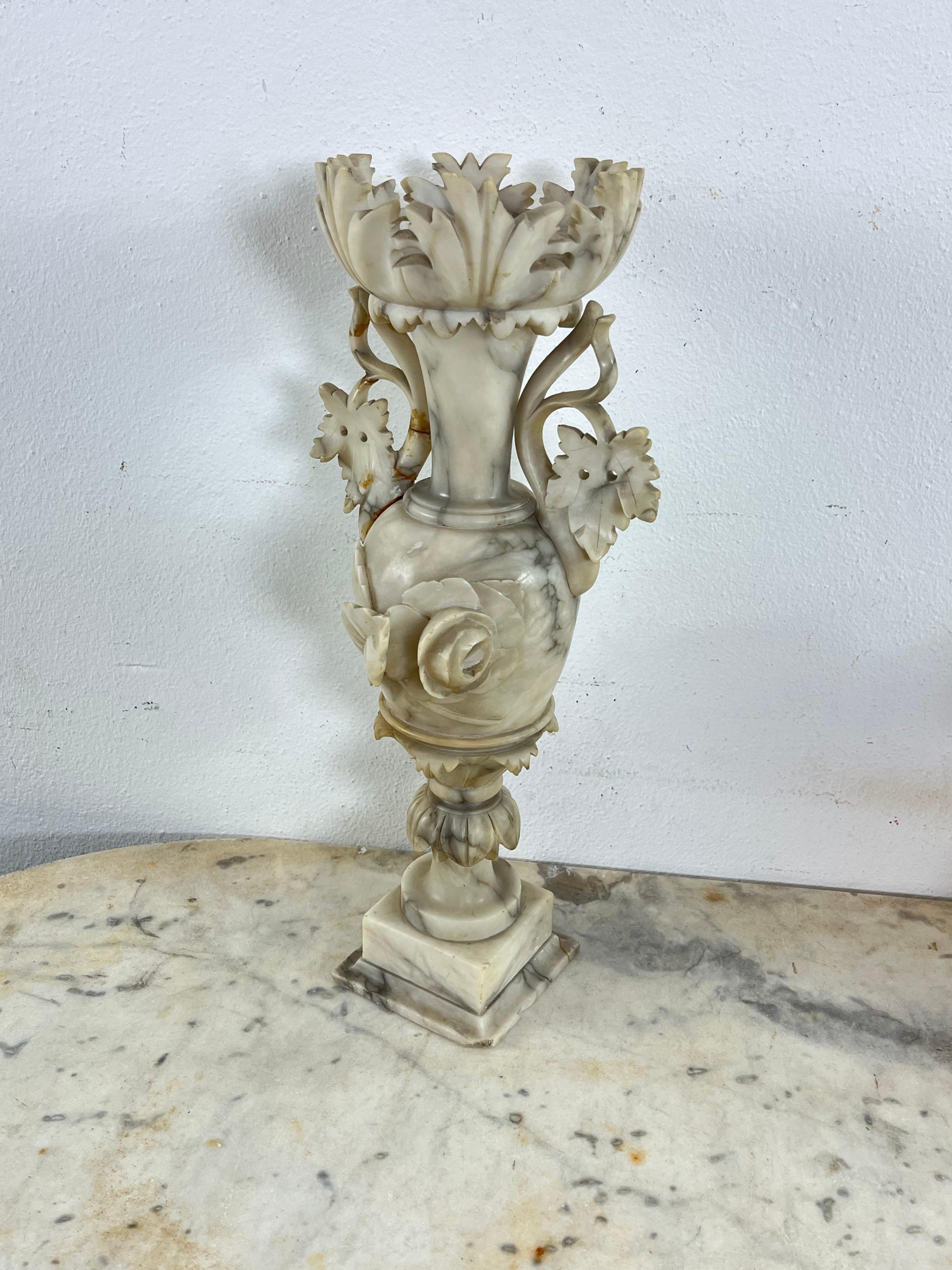 Italienische Alabaster-Vase aus der Jahrhundertmitte, 1930er Jahre im Angebot 4