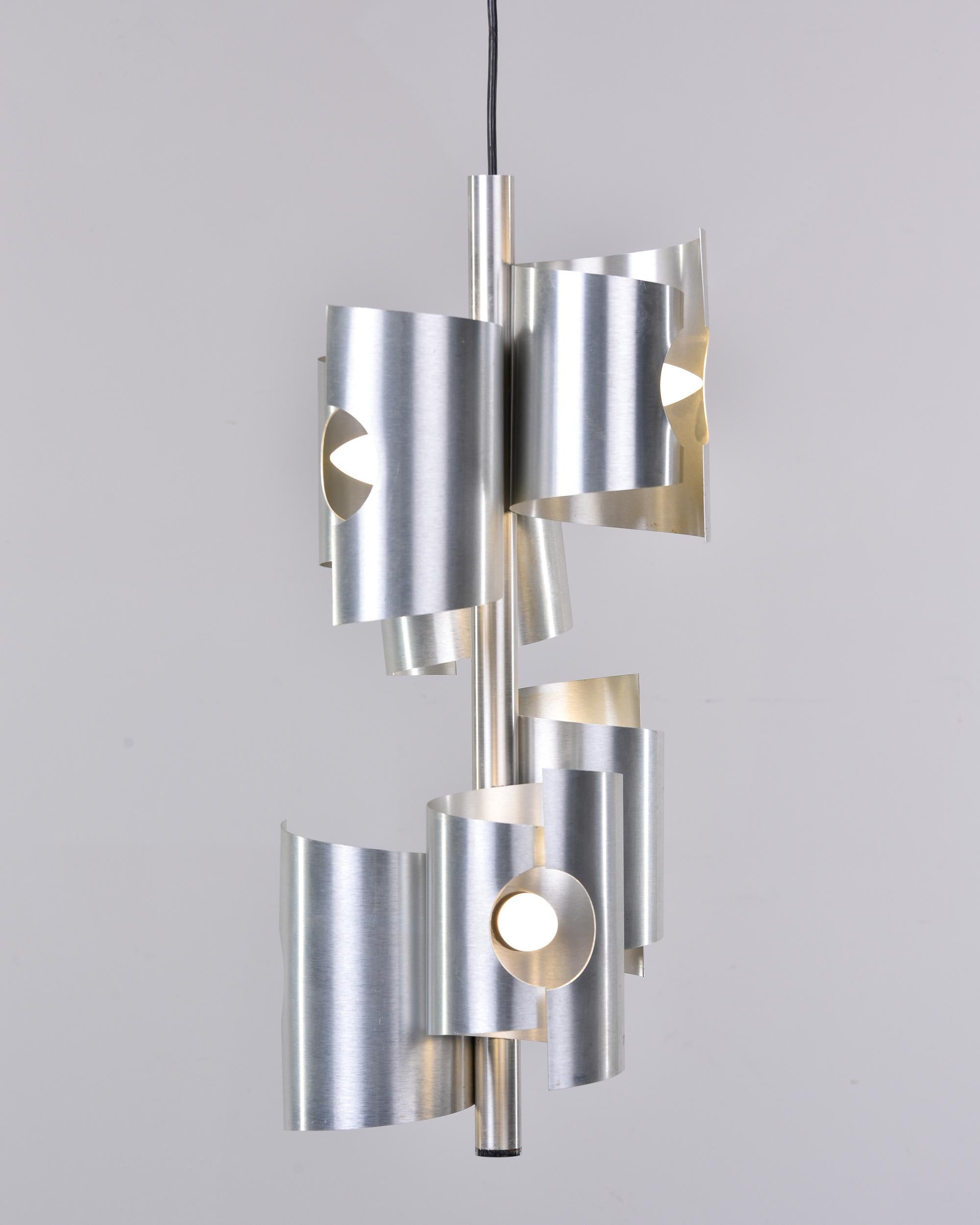 Luminaire à 6 lampes en aluminium italien du milieu du siècle dernier en vente 3