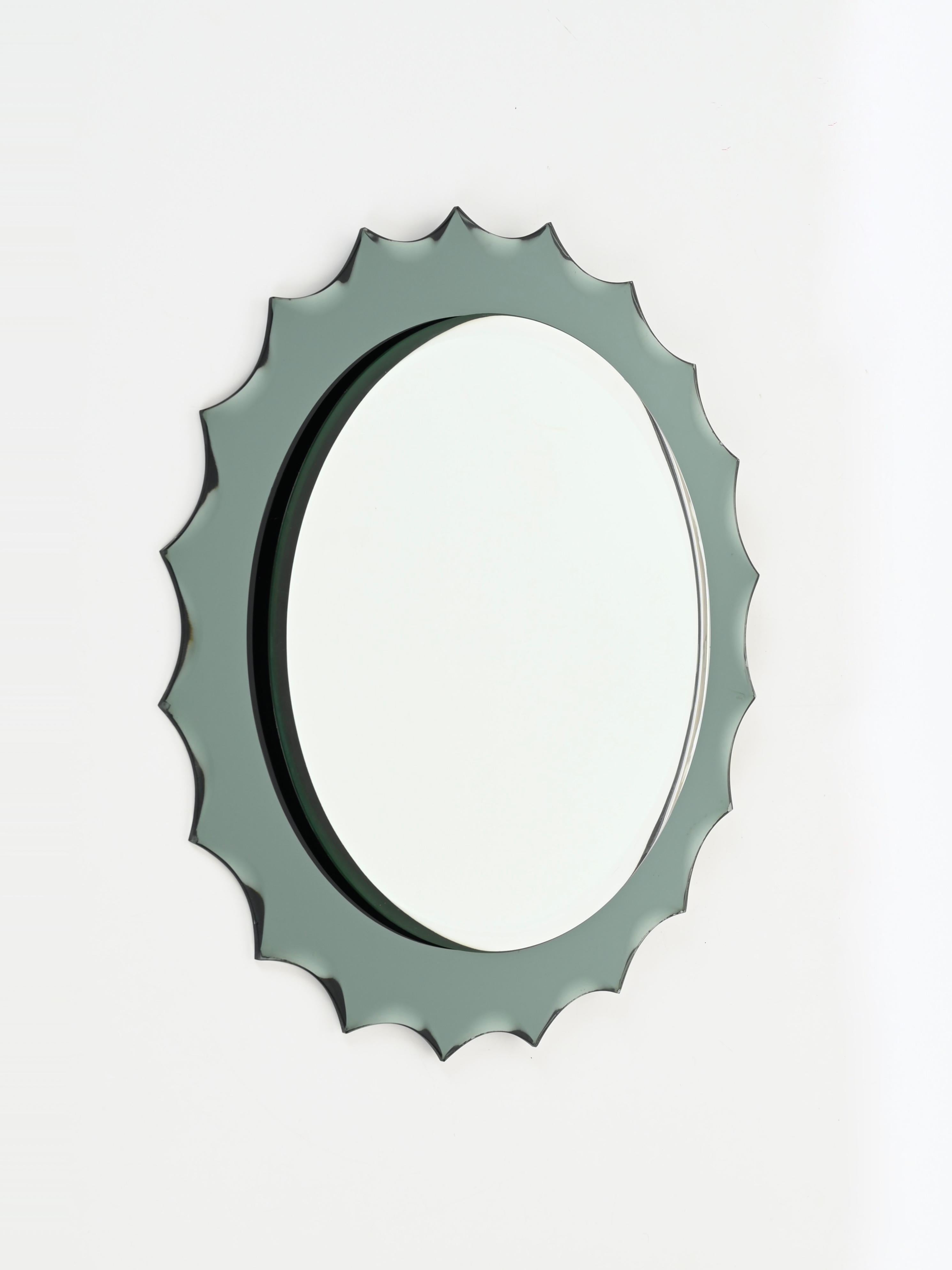 Mid-Century Modern Miroir rond biseauté vert aigue-marine italien de Cristal Arte, années 1960 en vente