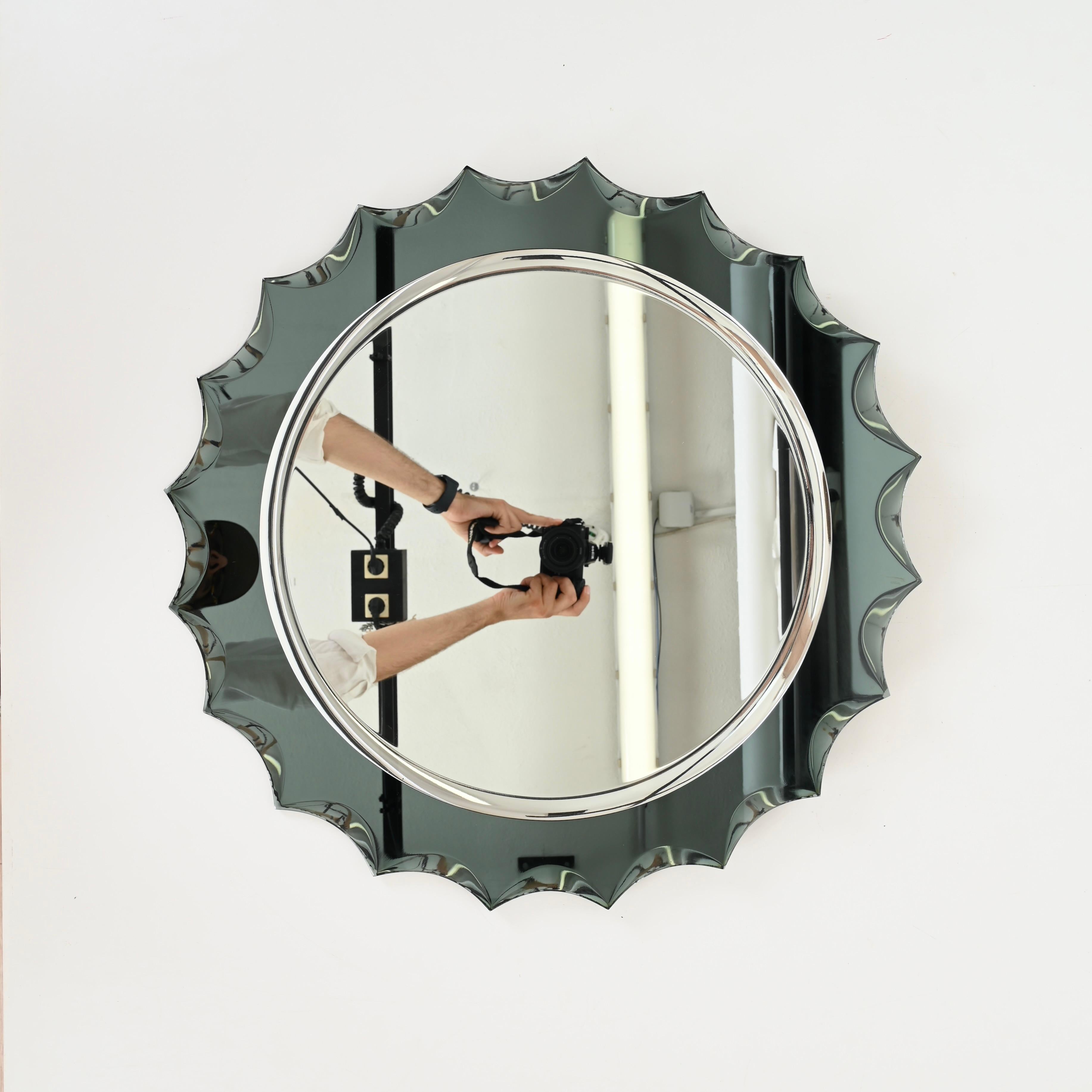 Miroir rond biseauté vert aigue-marine italien de Cristal Arte, années 1960 Bon état - En vente à Roma, IT