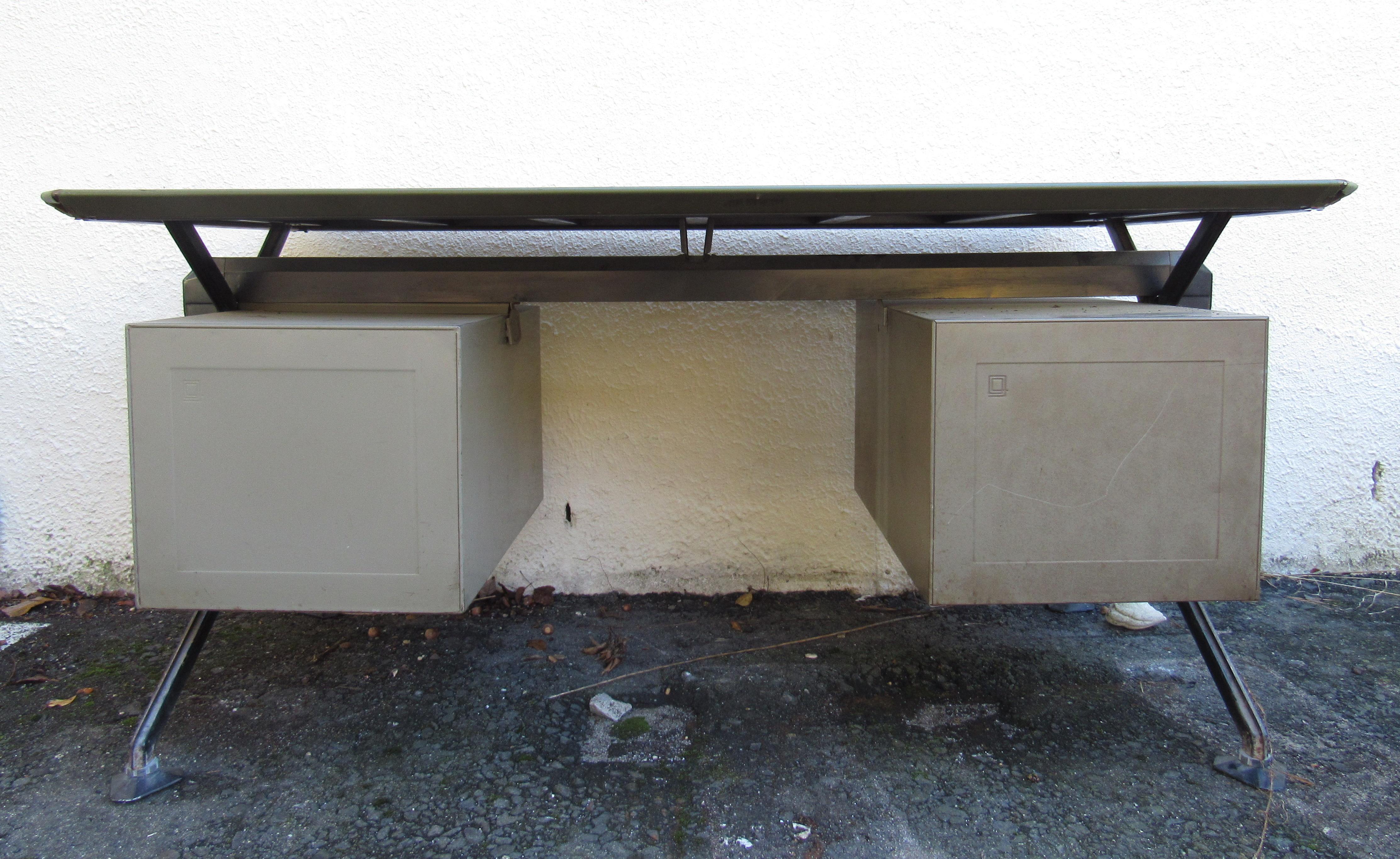 Mid-Century Modern Midcentury Italian Arco Desk by BBPR for Olivetti Synthesis