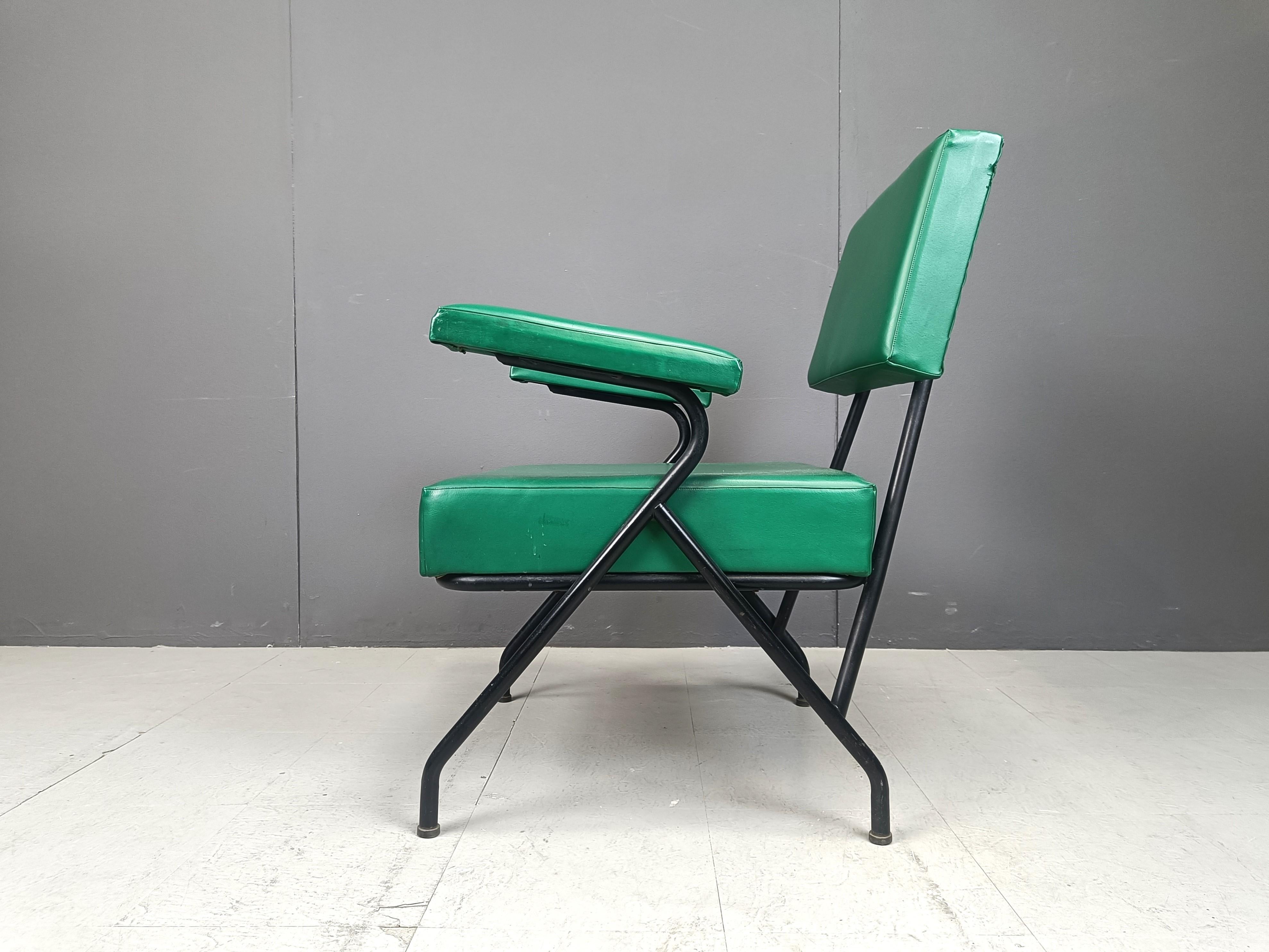 Mid century Italian armchair, 1950s For Sale 2