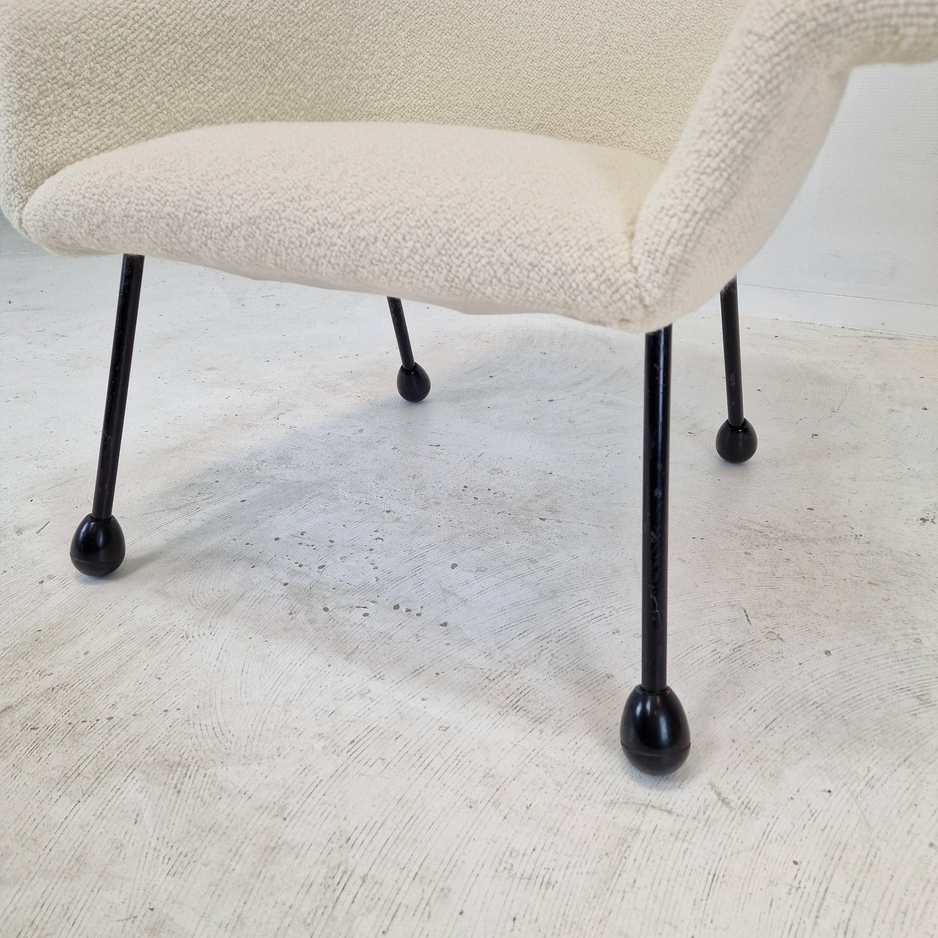 Mid Century Italian Armchair, 1960's For Sale 4