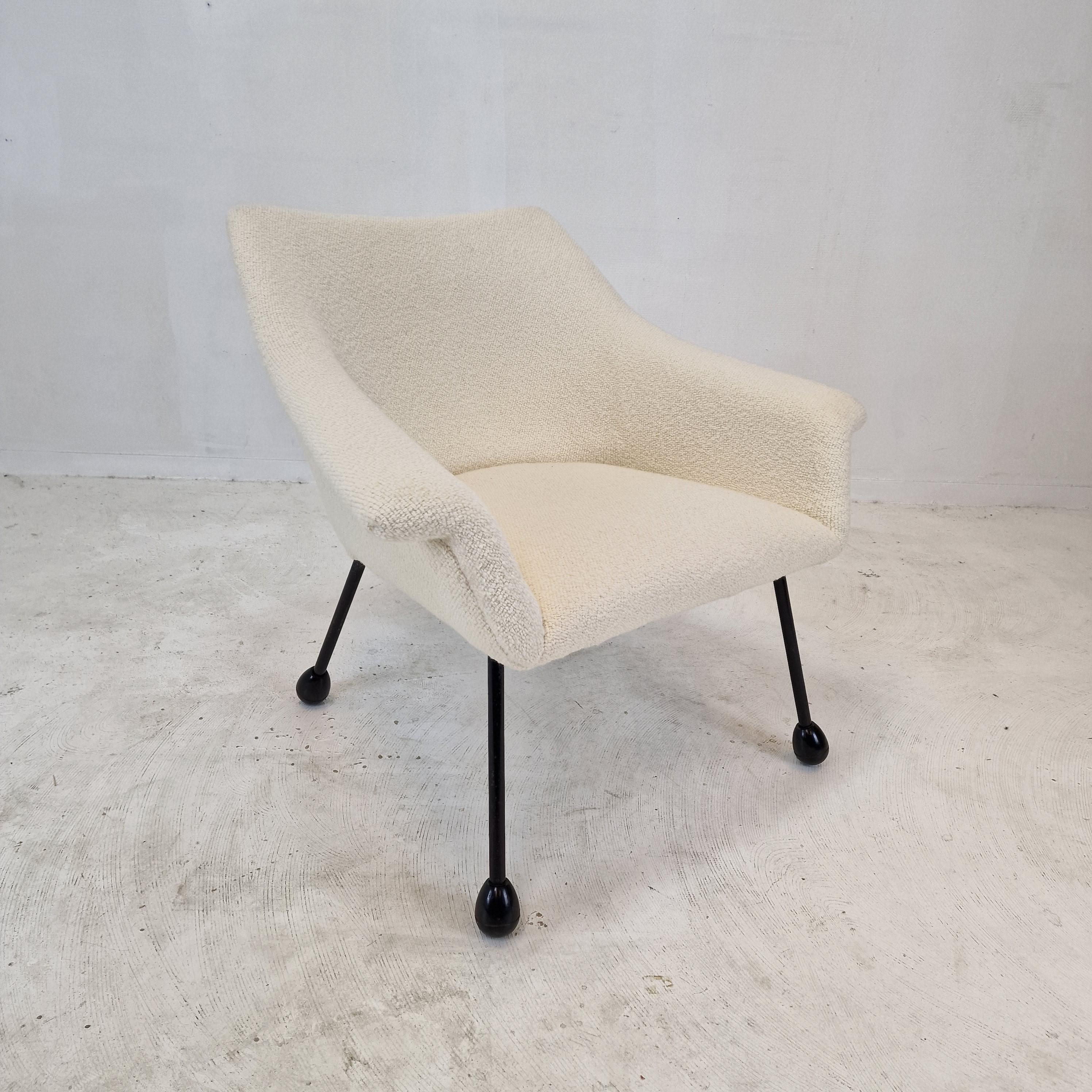 Mid-Century Modern Mid Century Italian Armchair, 1960's For Sale