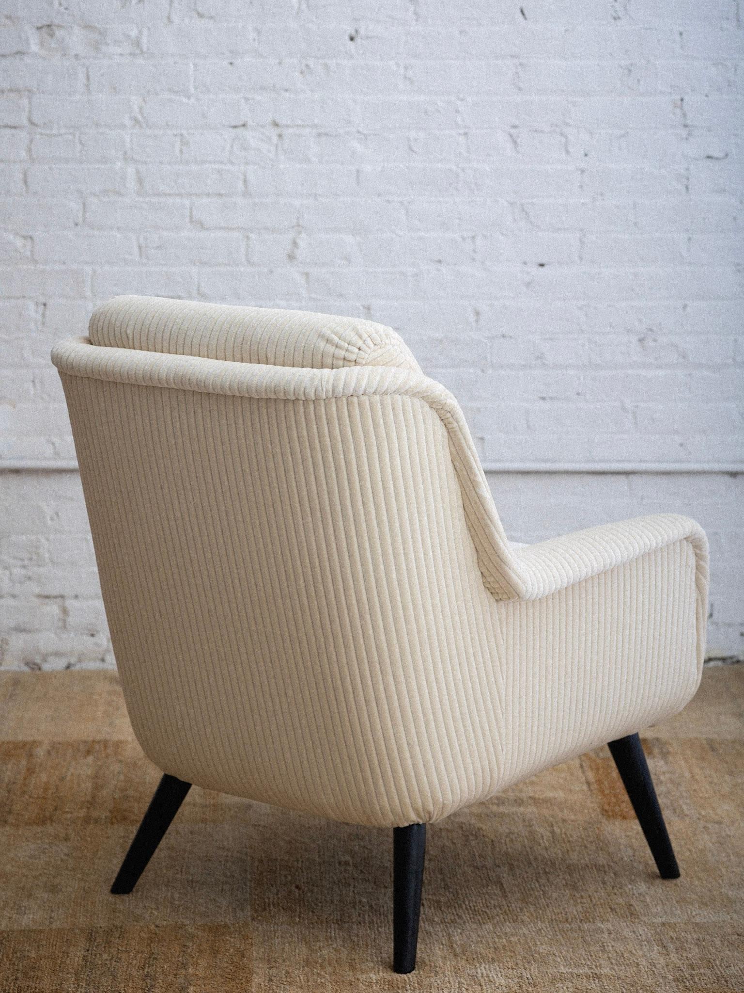Upholstery Mid Century Italian Armchair in Cream Corduroy Velvet For Sale