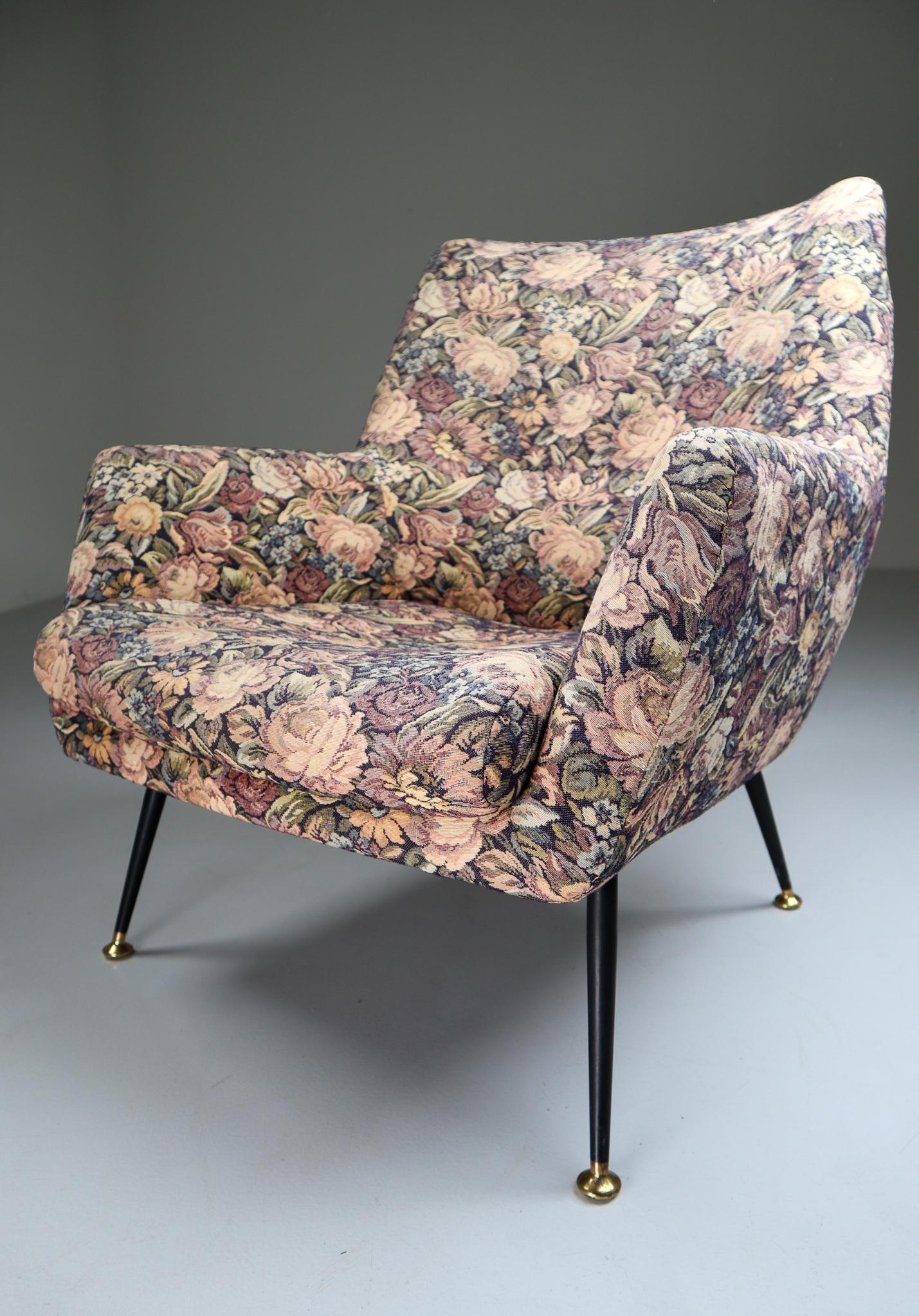 Midcentury Italian Armchair in Original Wool Flower Fabric, 1950s 4