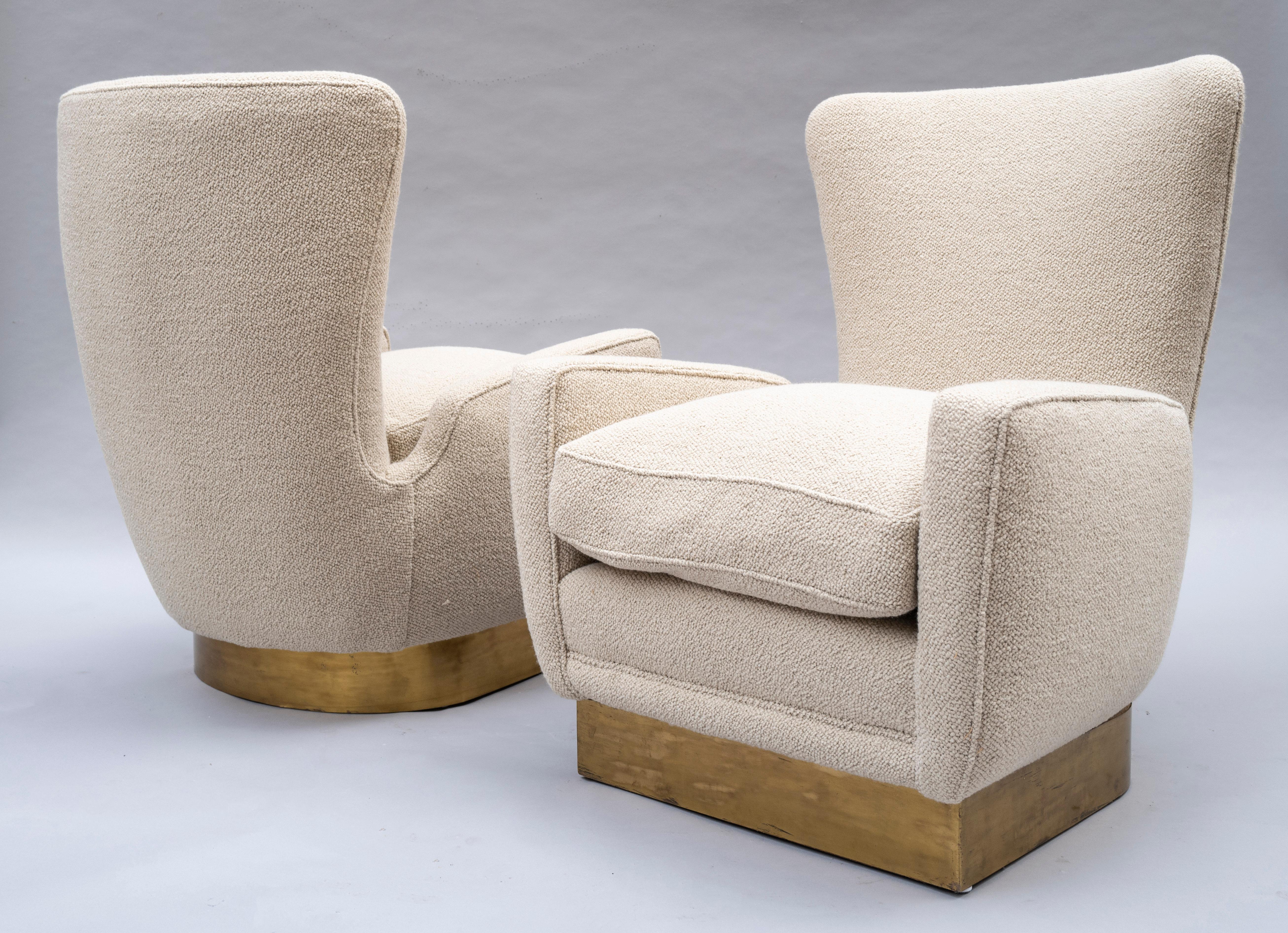 Beautiful pair of armchairs, Italy end 1960s, brass base, entirely restored and reupholstered in light beige wool boucle' by Larsen. Cushions stuffed in real goose down