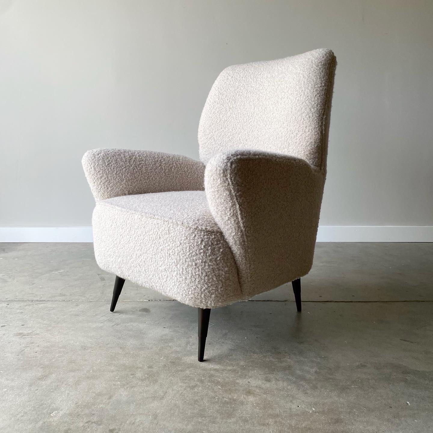 Mid Century Italian Armchairs, a Pair In Good Condition For Sale In Raleigh, NC