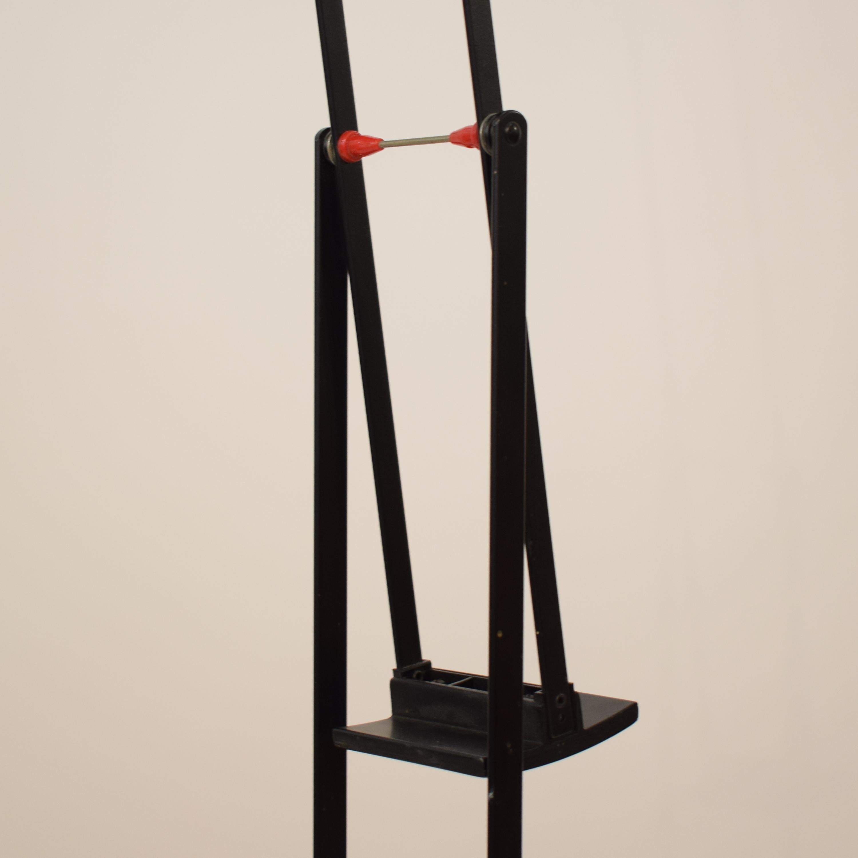 Midcentury Italian Artemide Tizio Classic Table Lamp in Black Richard Sapper 5