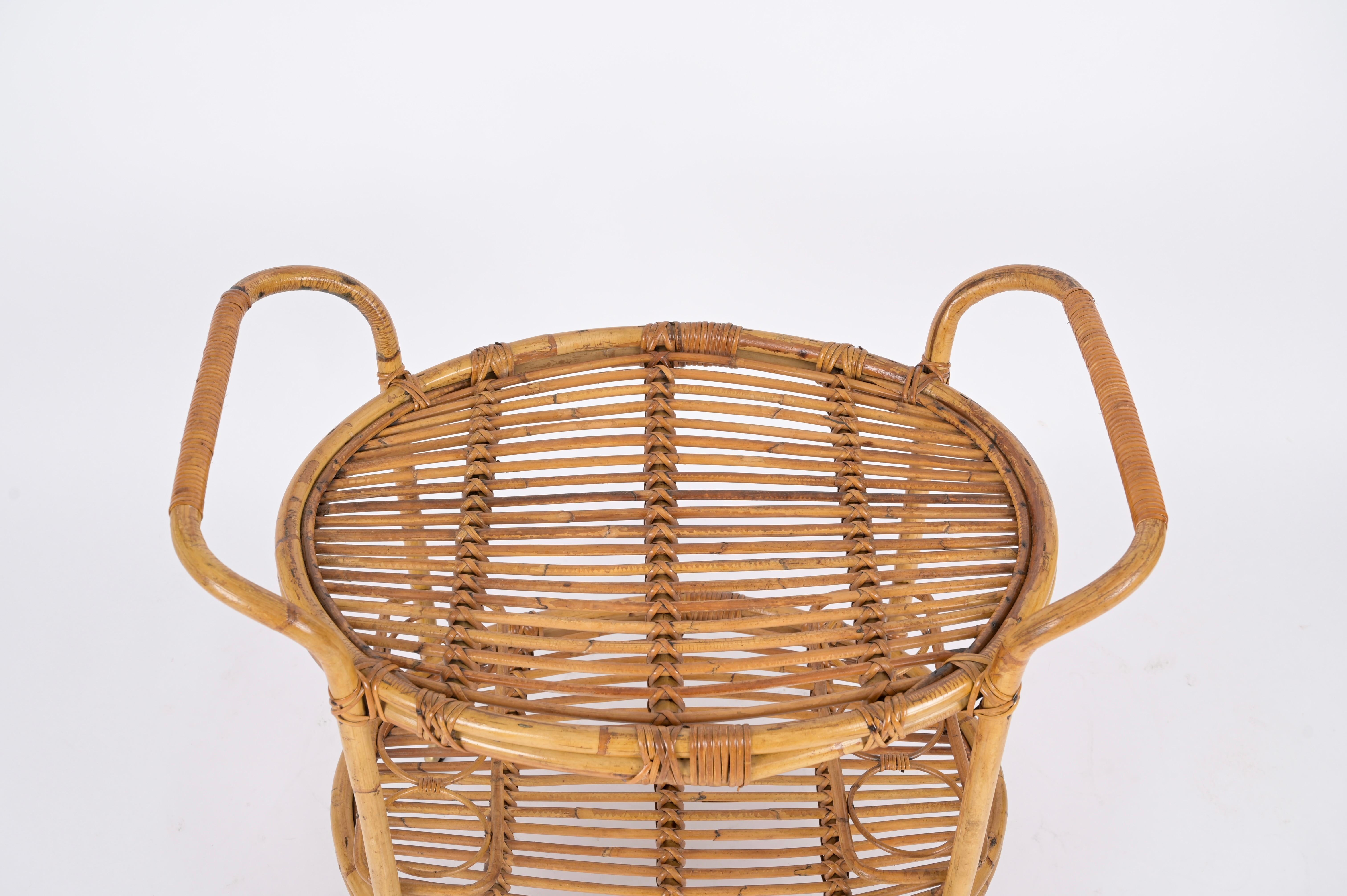 Mid-Century Modern Mid-Century Italian Bamboo and Rattan Oval Serving Bar Cart Trolley, 1960s For Sale