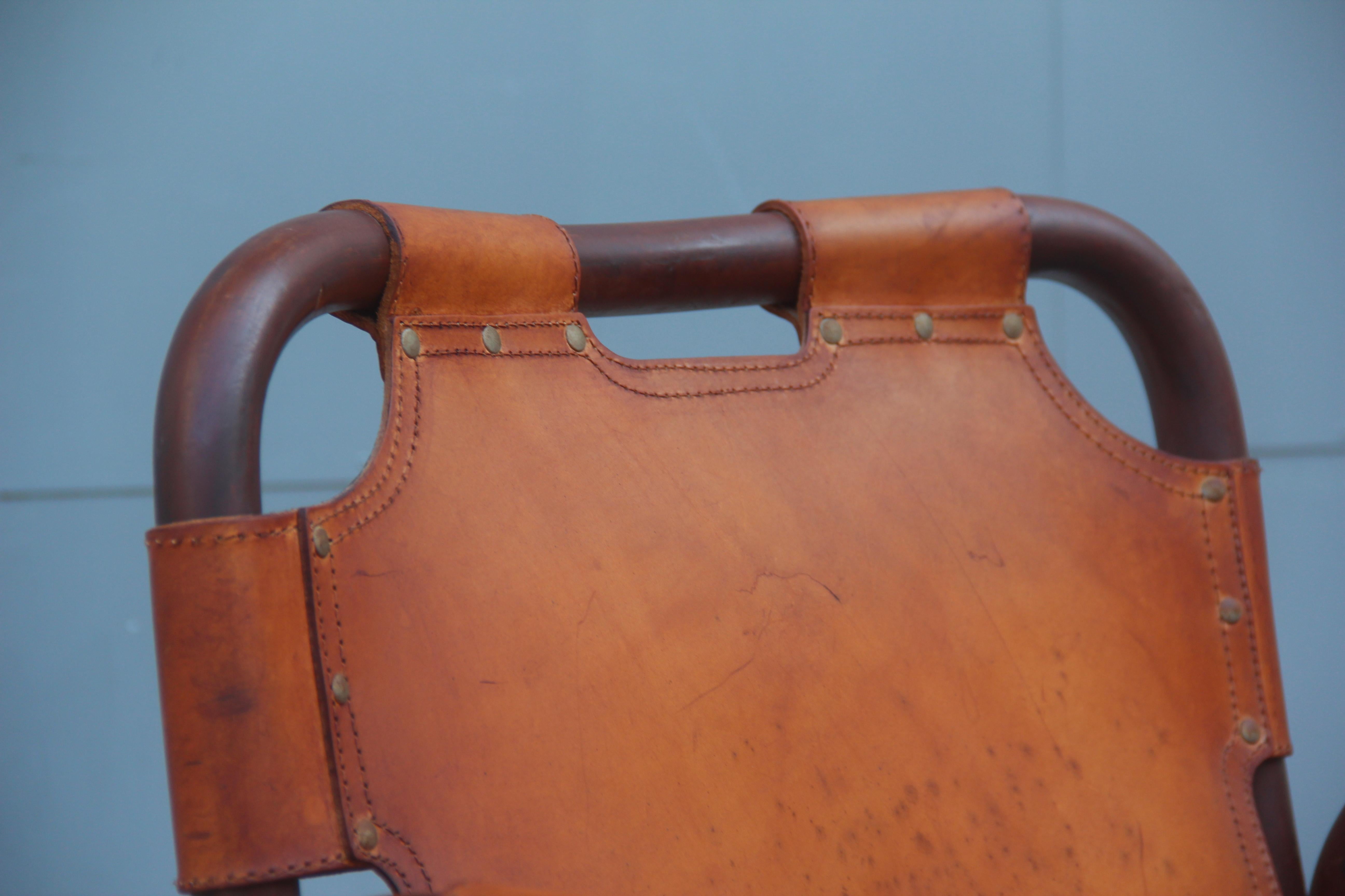 Midcentury Italian Rattan Armchair in Calf Leather Attributed Tito Agnoli  For Sale 2