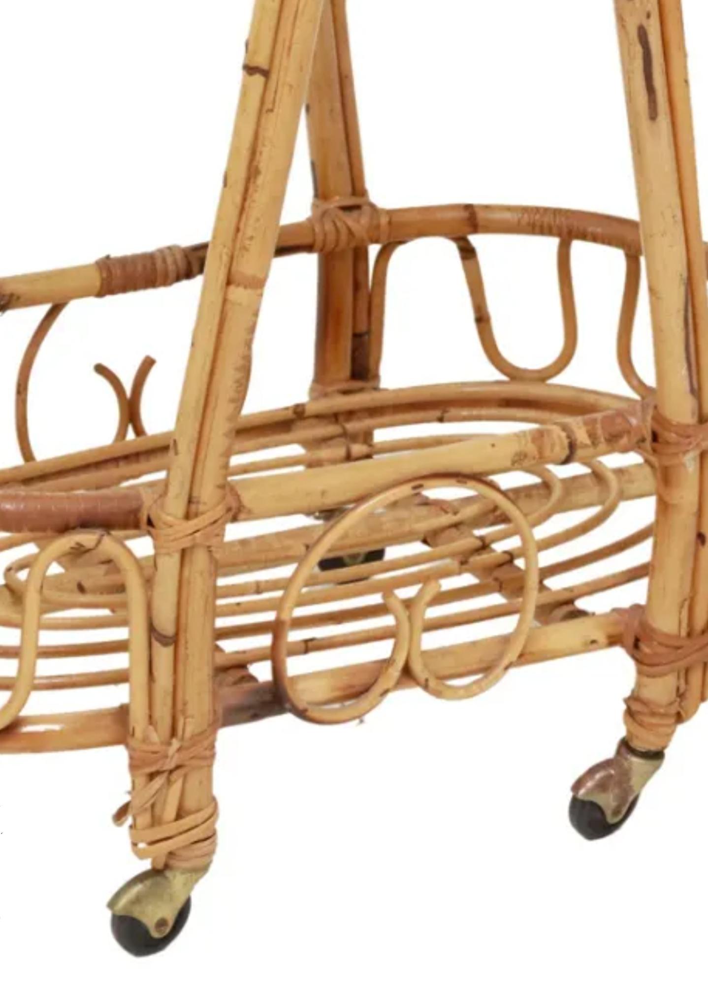 Italienischer Barwagen/Servierwagen aus Bambus und Rattan aus der Mitte des Jahrhunderts im Angebot 1