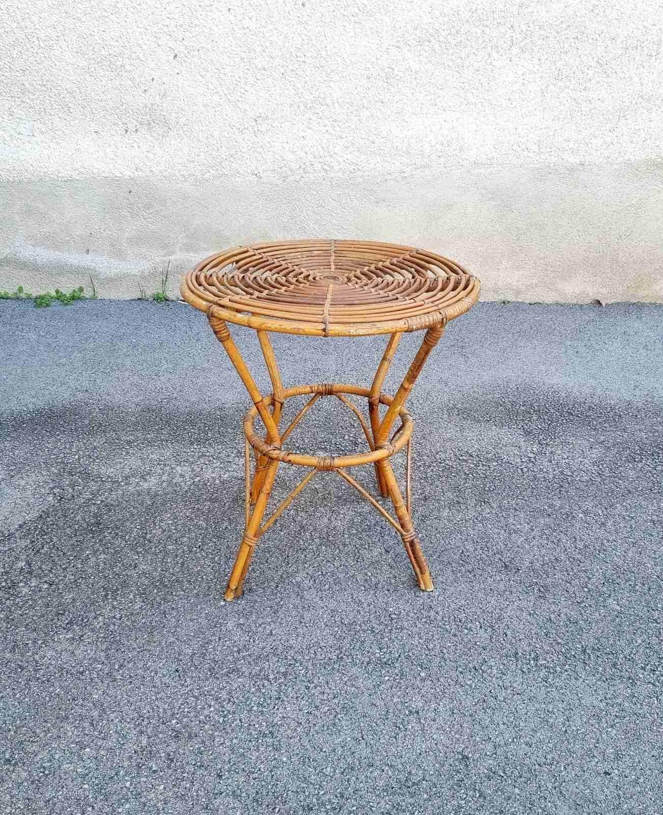 Mesa auxiliar o de centro italiana de bambú de mediados de siglo de Bonacina, Italia Años 60 2