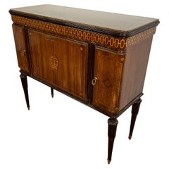 Meuble de bar italien du milieu du siècle, dessus en verre et pieds en laiton, années 1950