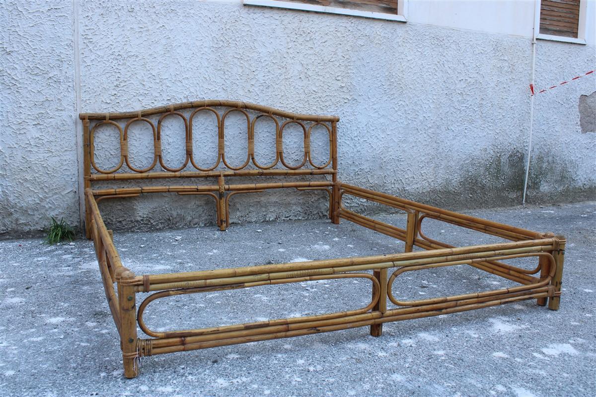 Midcentury Italian Bed in Hand-Woven Solid Bamboo 1950s Made in Italy Canes In Good Condition In Palermo, Sicily