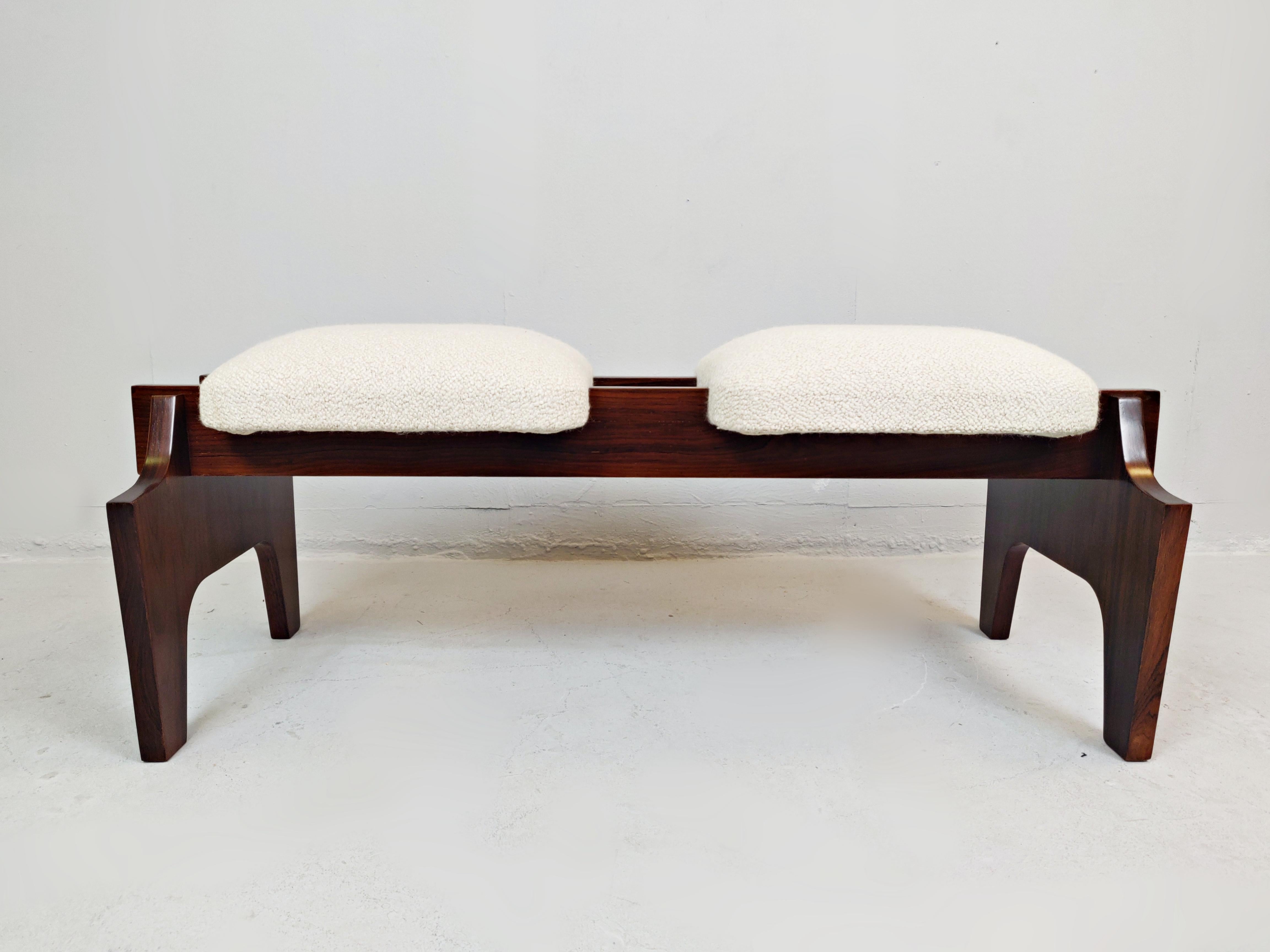 Midcentury Italian Bench, New Upholstery In Good Condition In Brussels, BE