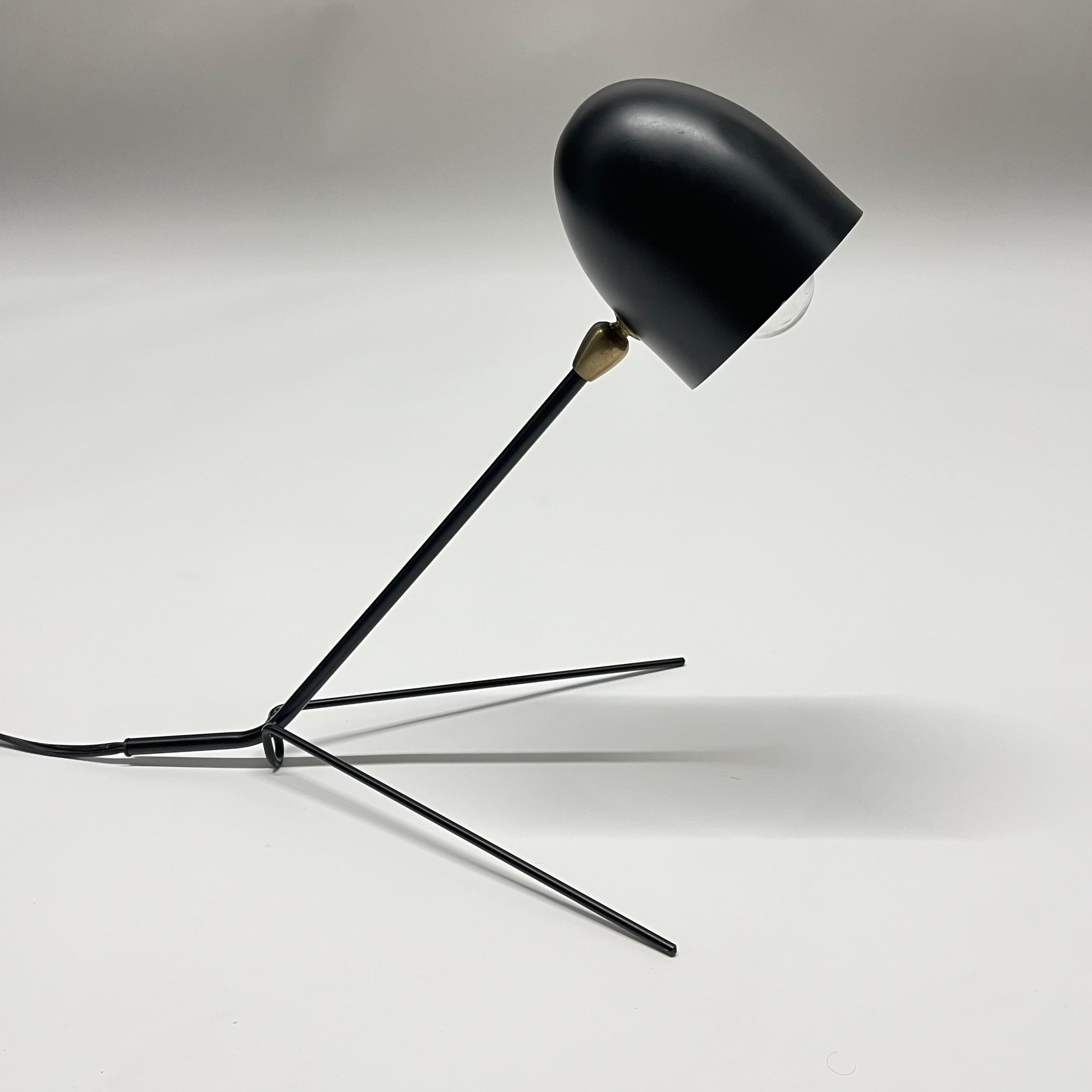 Mid-Century Modern Mid-Century Italian Black and Brass Articulating Desk or Task Lamp, 1970s