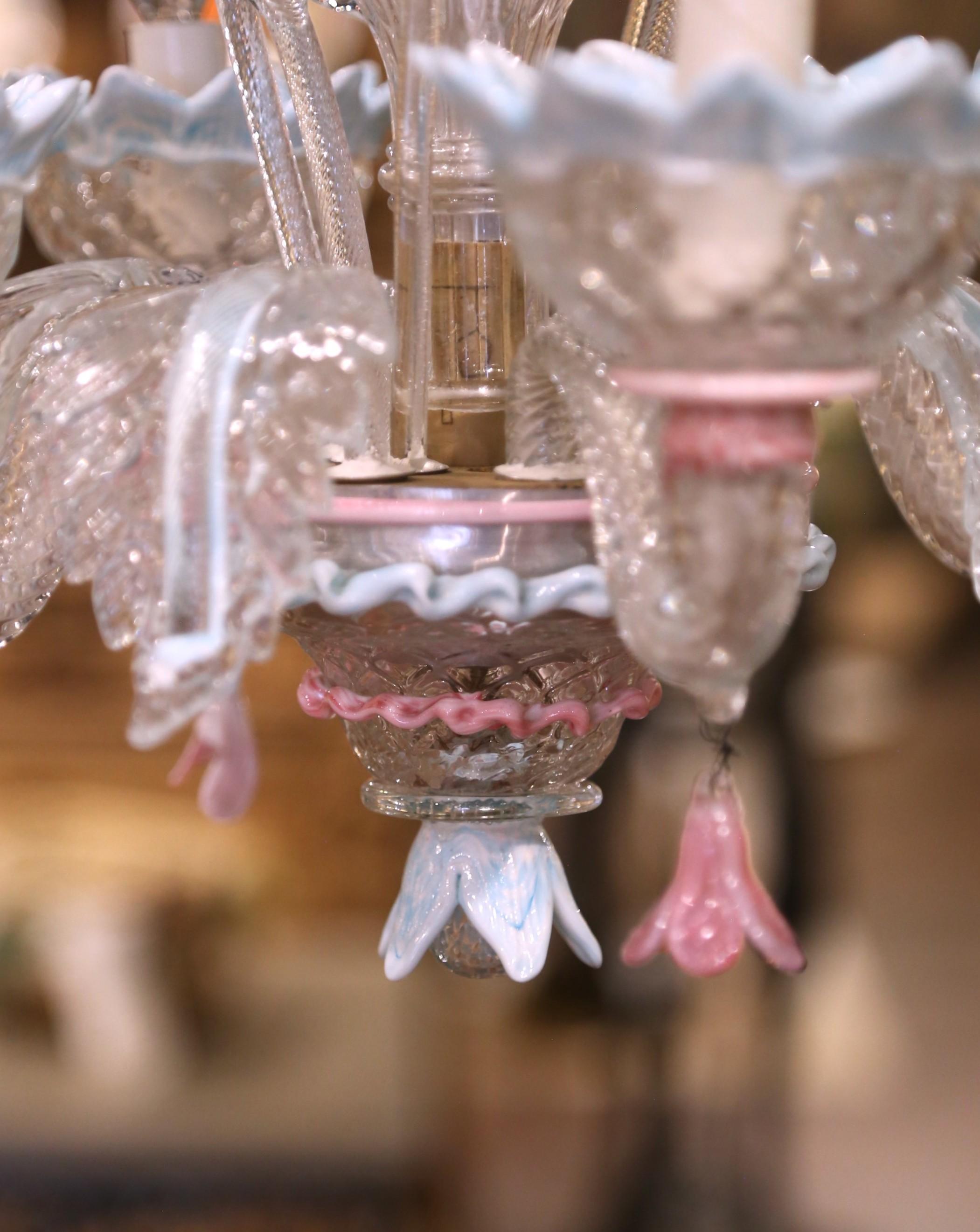 Mid-Century Italian Blown Glass Murano Four-Light Chandelier with Floral Motifs For Sale 1