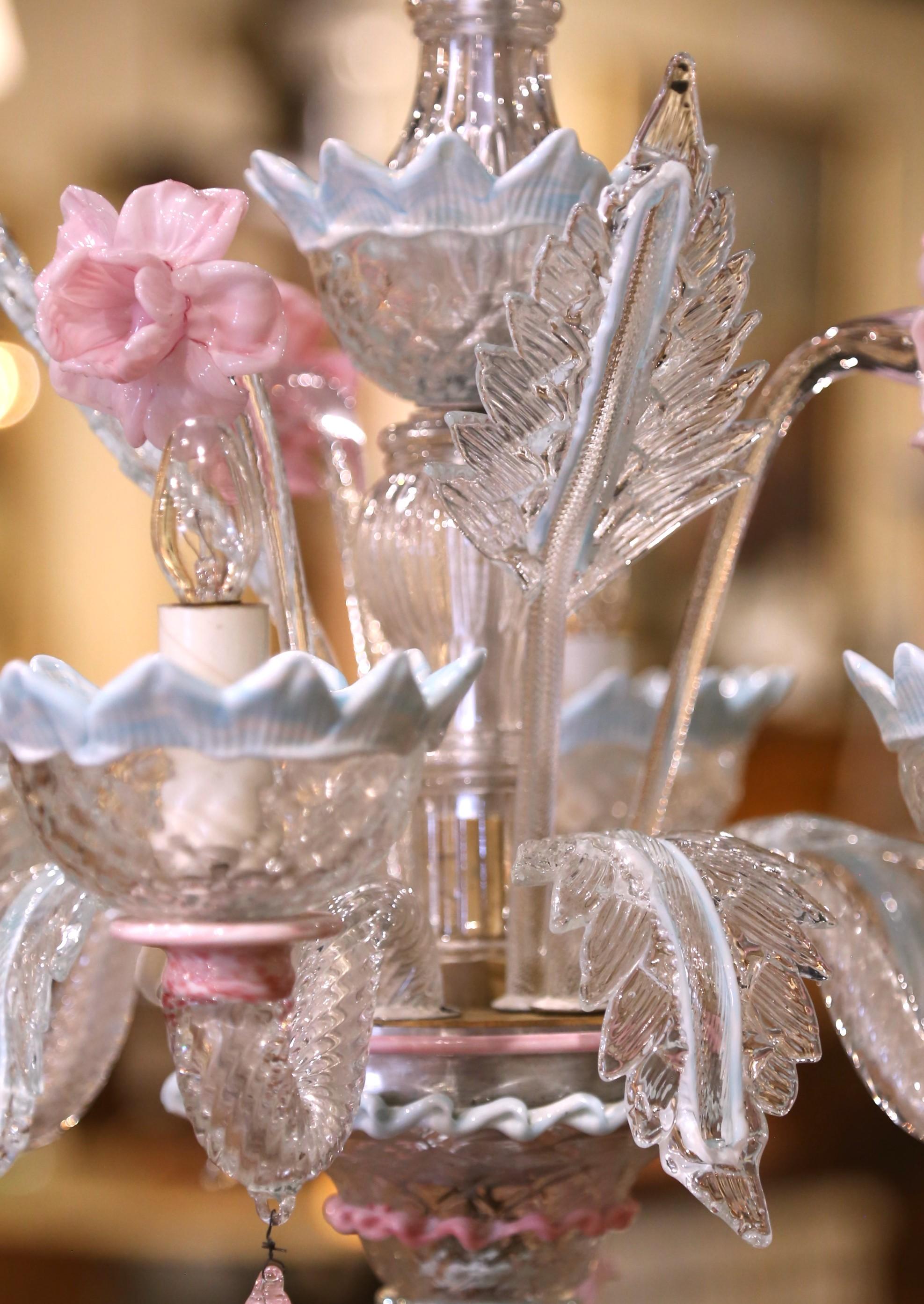 Mid-Century Italian Blown Glass Murano Four-Light Chandelier with Floral Motifs For Sale 2