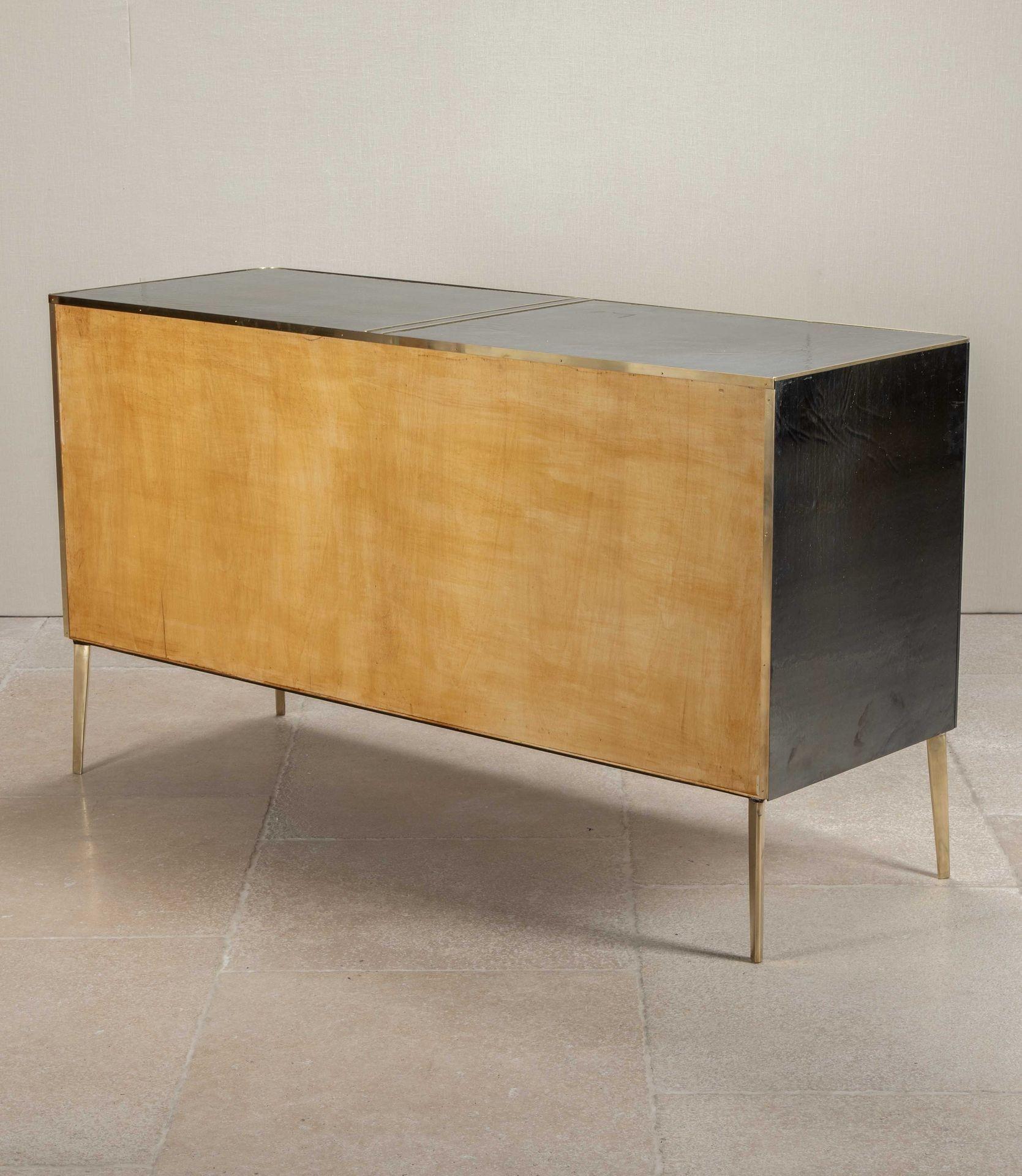 Mid-Century Italian Blue Iridescent Veneered Chest of Drawers In Excellent Condition For Sale In Gloucestershire, GB