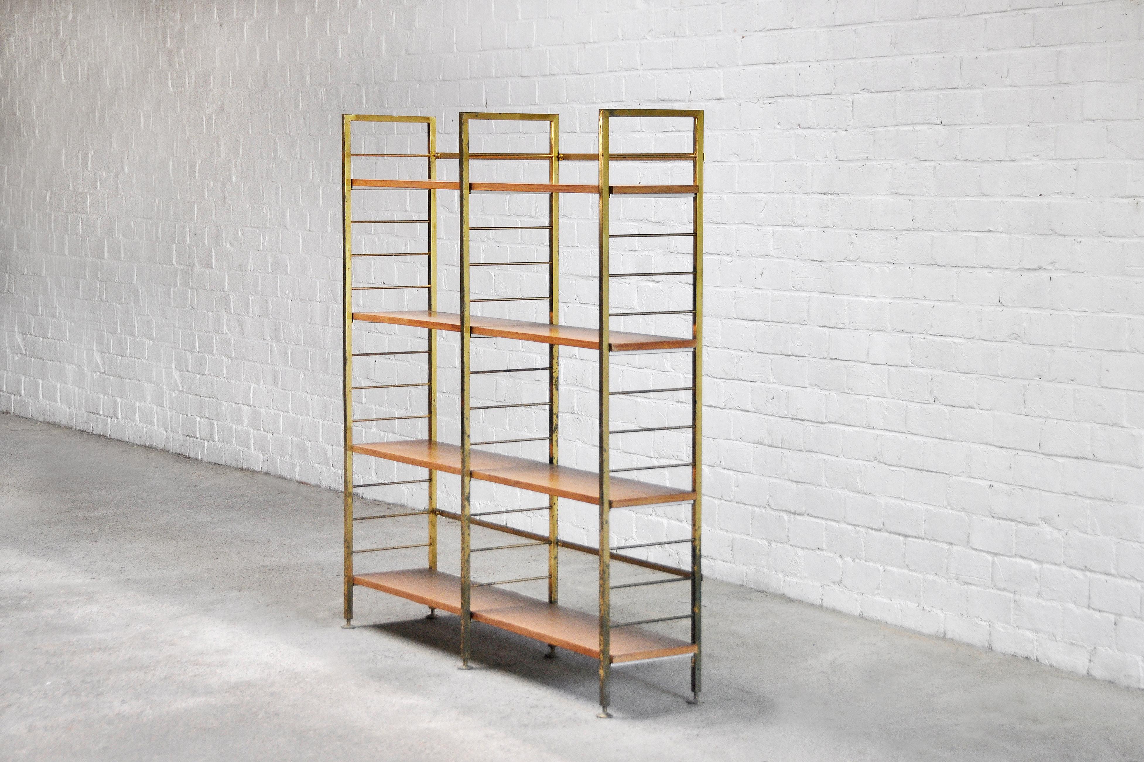Mid-century Italian Bookcase Or Shelving Unit, 1960's For Sale 1