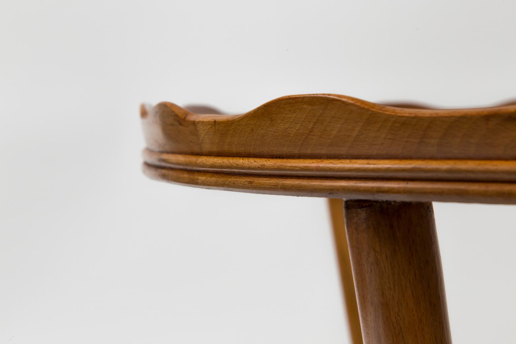 Mid Century Italienisch Borsani Stil Runde Beistelltisch im Angebot 6