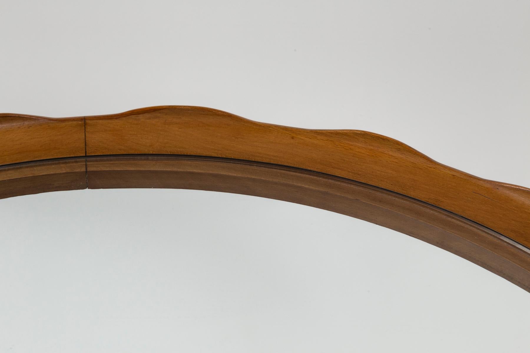 Mid Century Italienisch Borsani Stil Runde Beistelltisch im Angebot 2