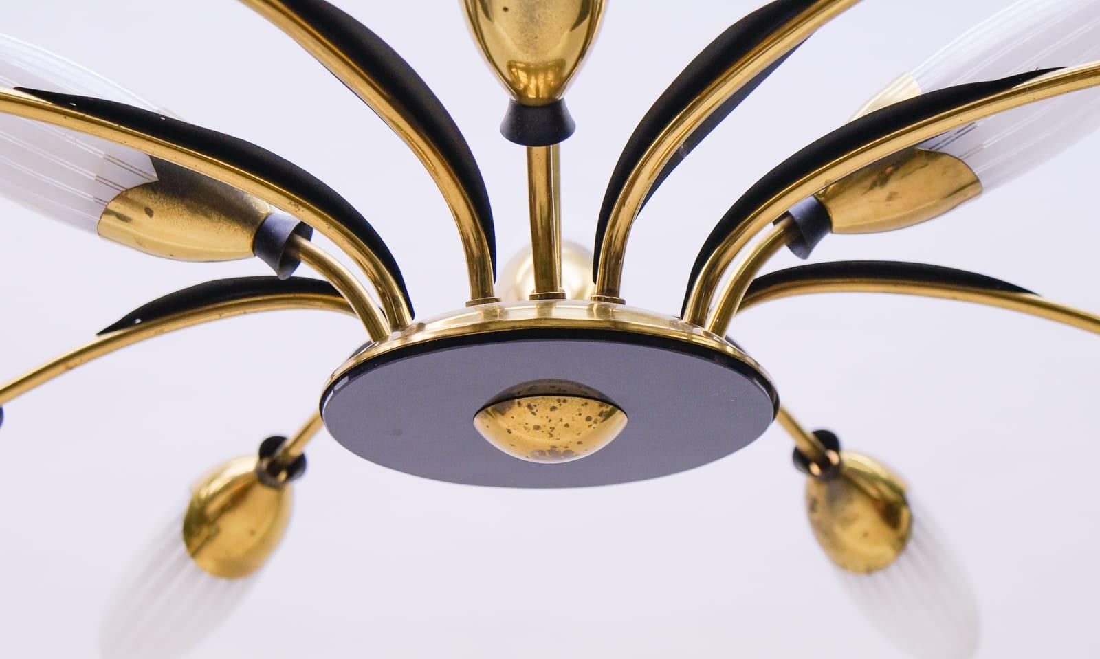 Mid-Century Italian Brass and Glass 12-Arm Sputnik Ceiling Lamp, 1950s For Sale 5