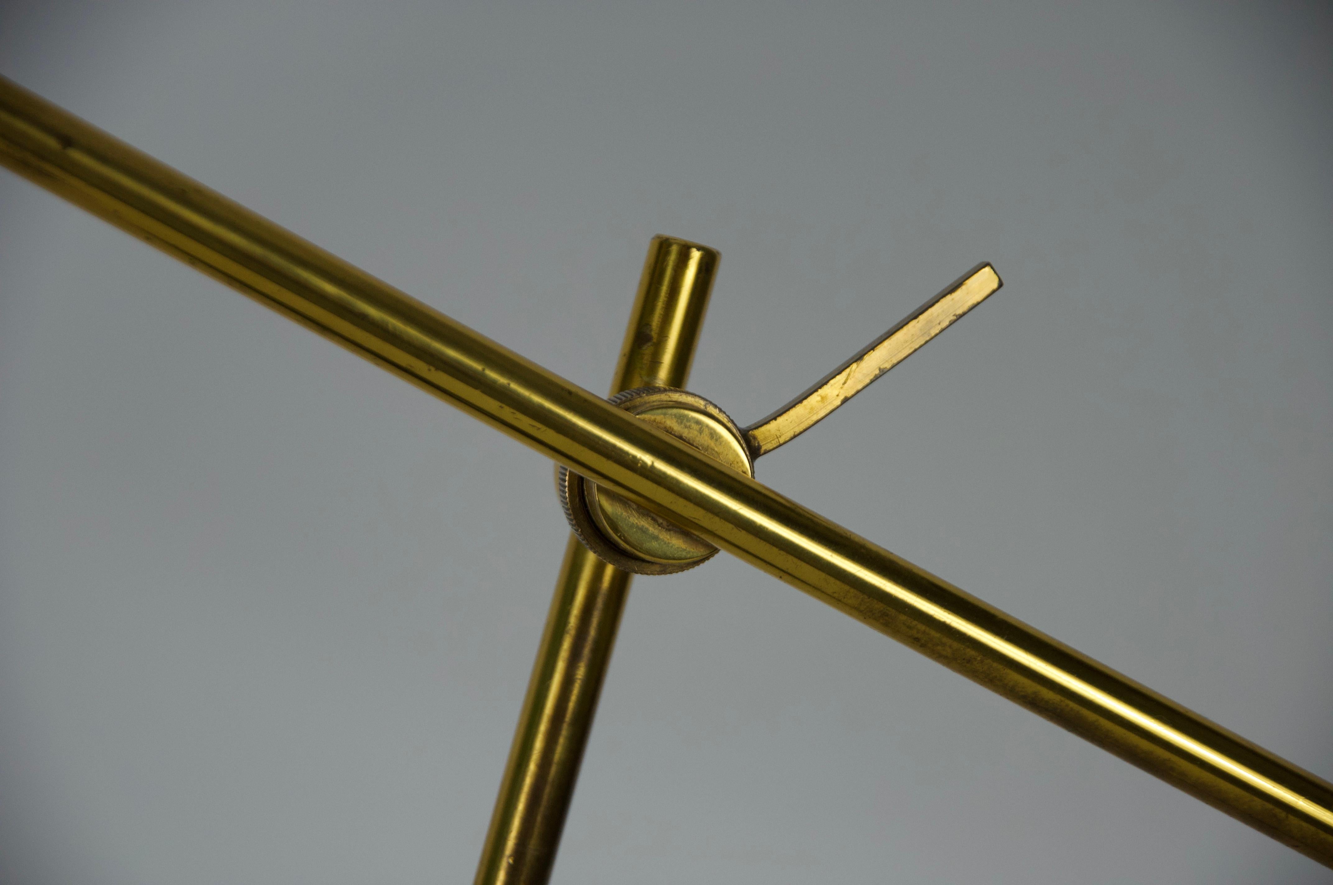 Mid-Century Italian Brass and Metal Table Lamp, 1960s For Sale 5
