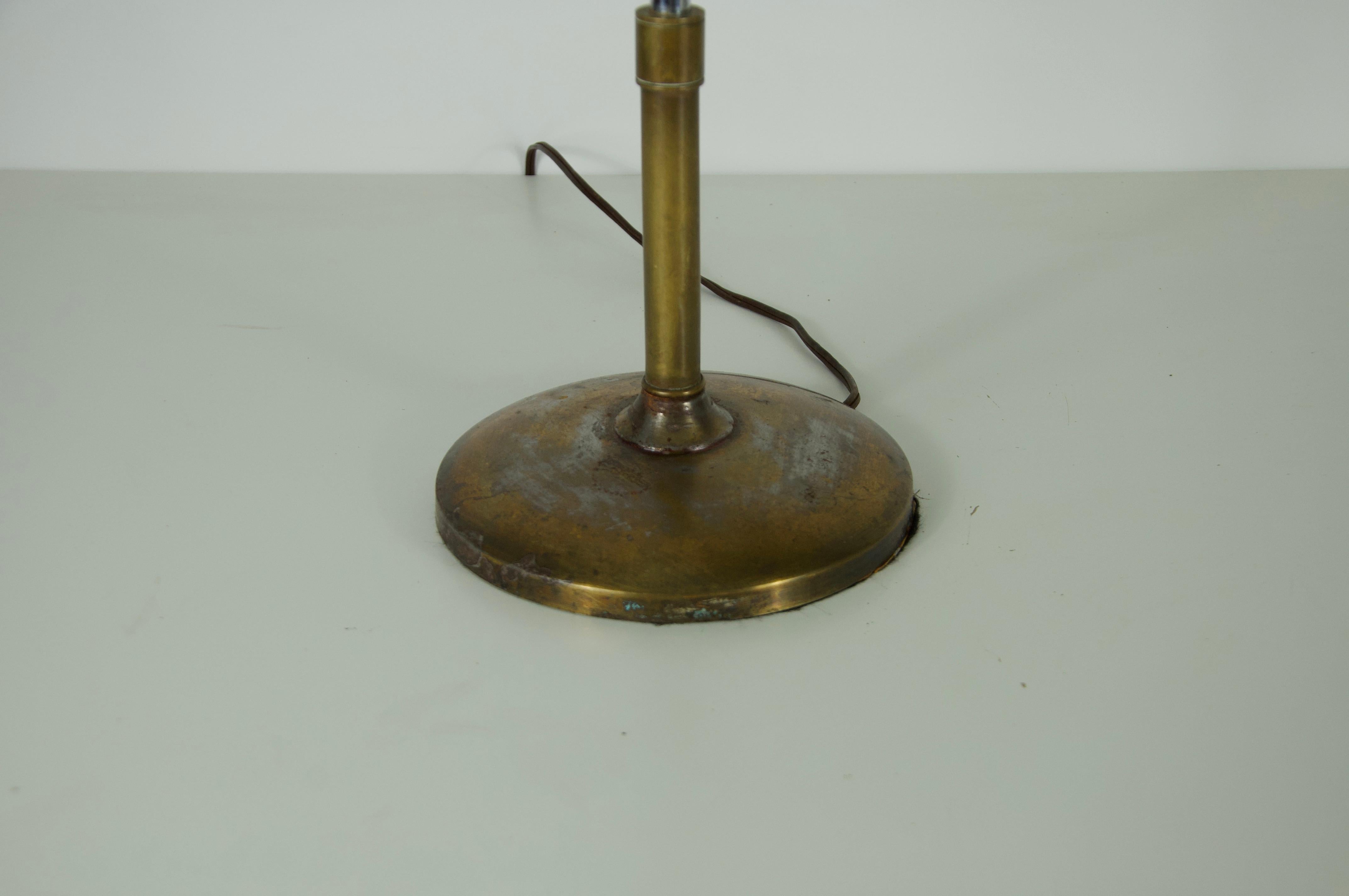 Mid-Century Italian Brass and Metal Table Lamp, 1960s For Sale 4