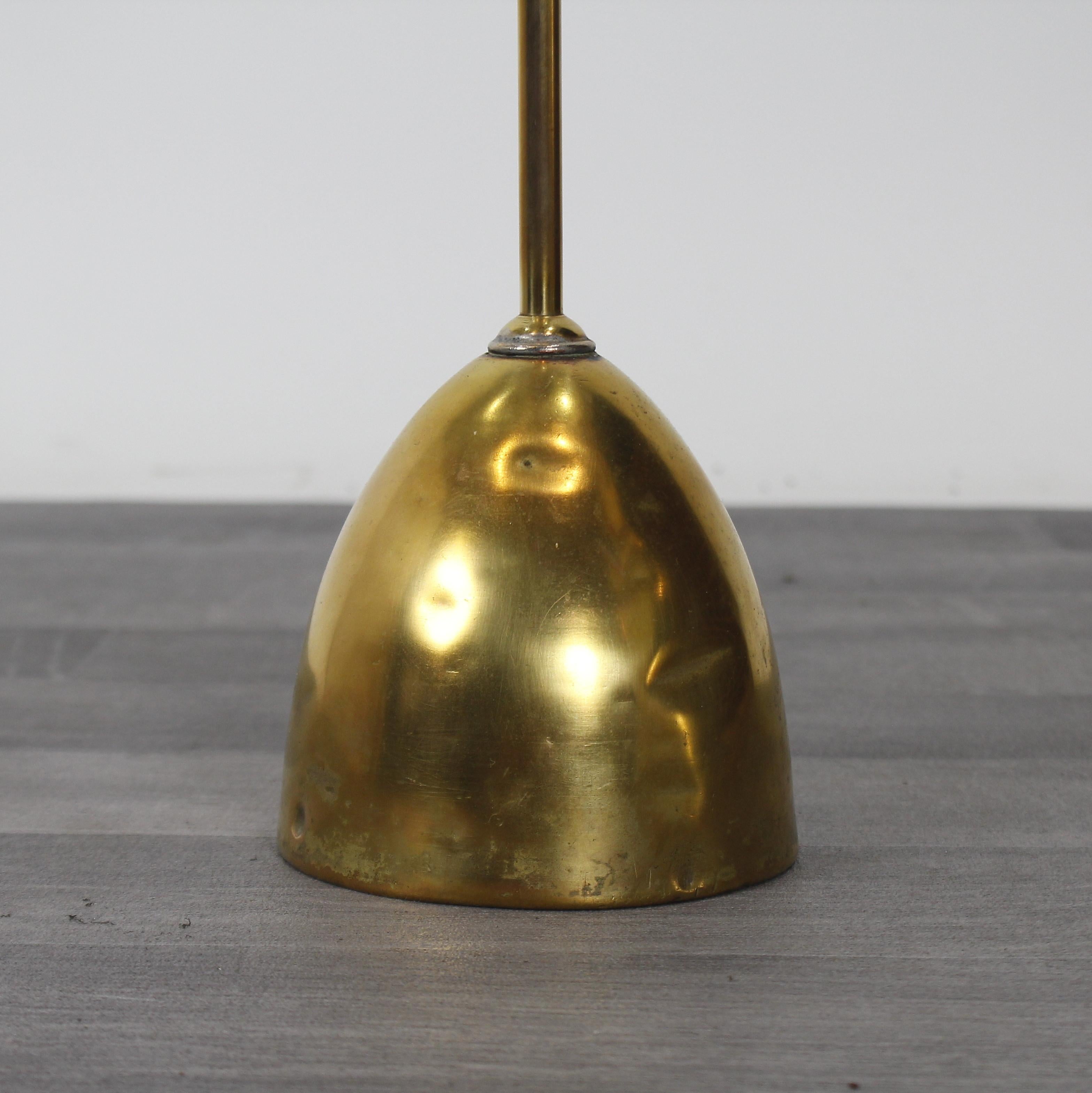 Midcentury Italian Brass Ashtray in the Style of Giò Ponti In Good Condition For Sale In Carpi, Modena