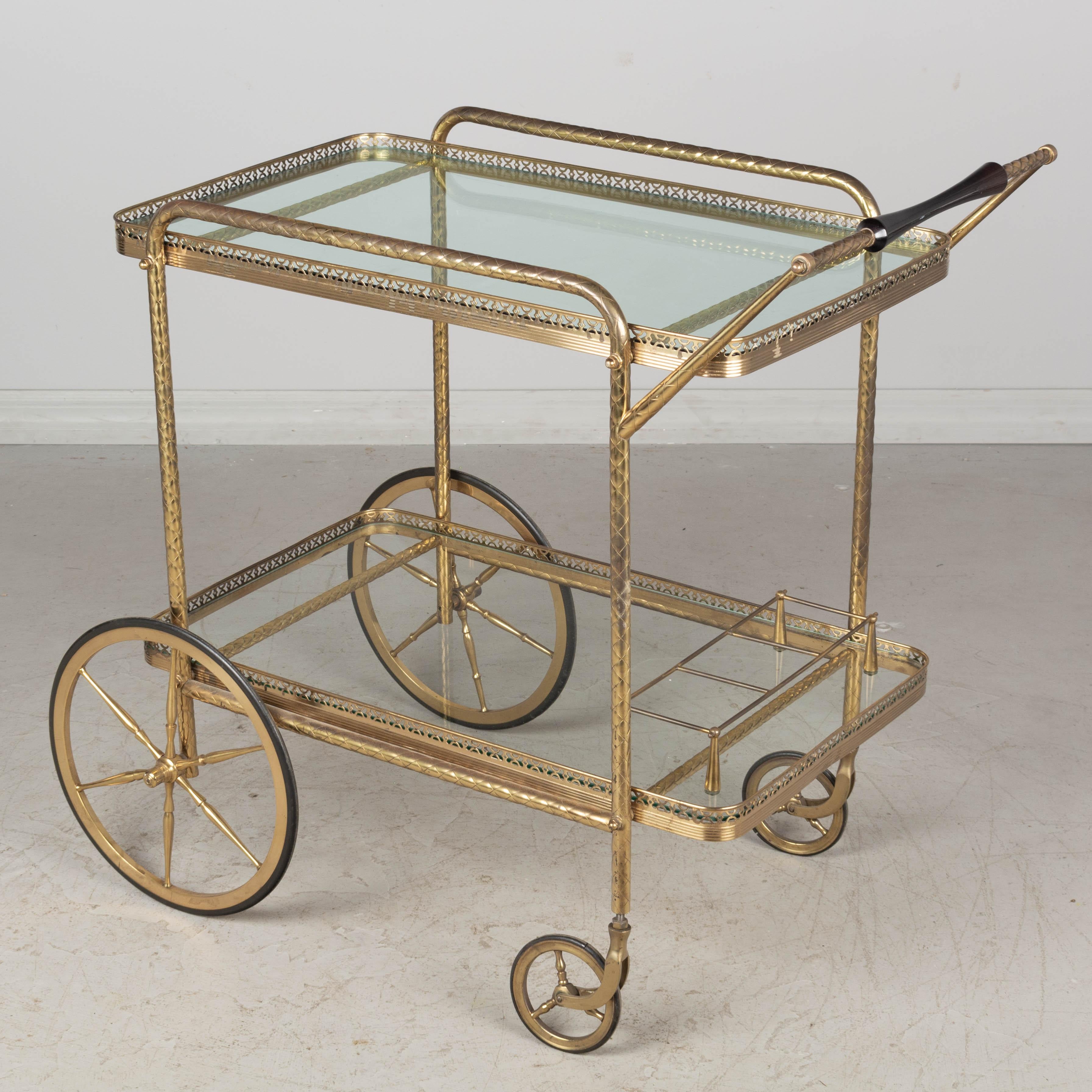 Mid Century Italian Brass Bar Cart In Good Condition For Sale In Winter Park, FL