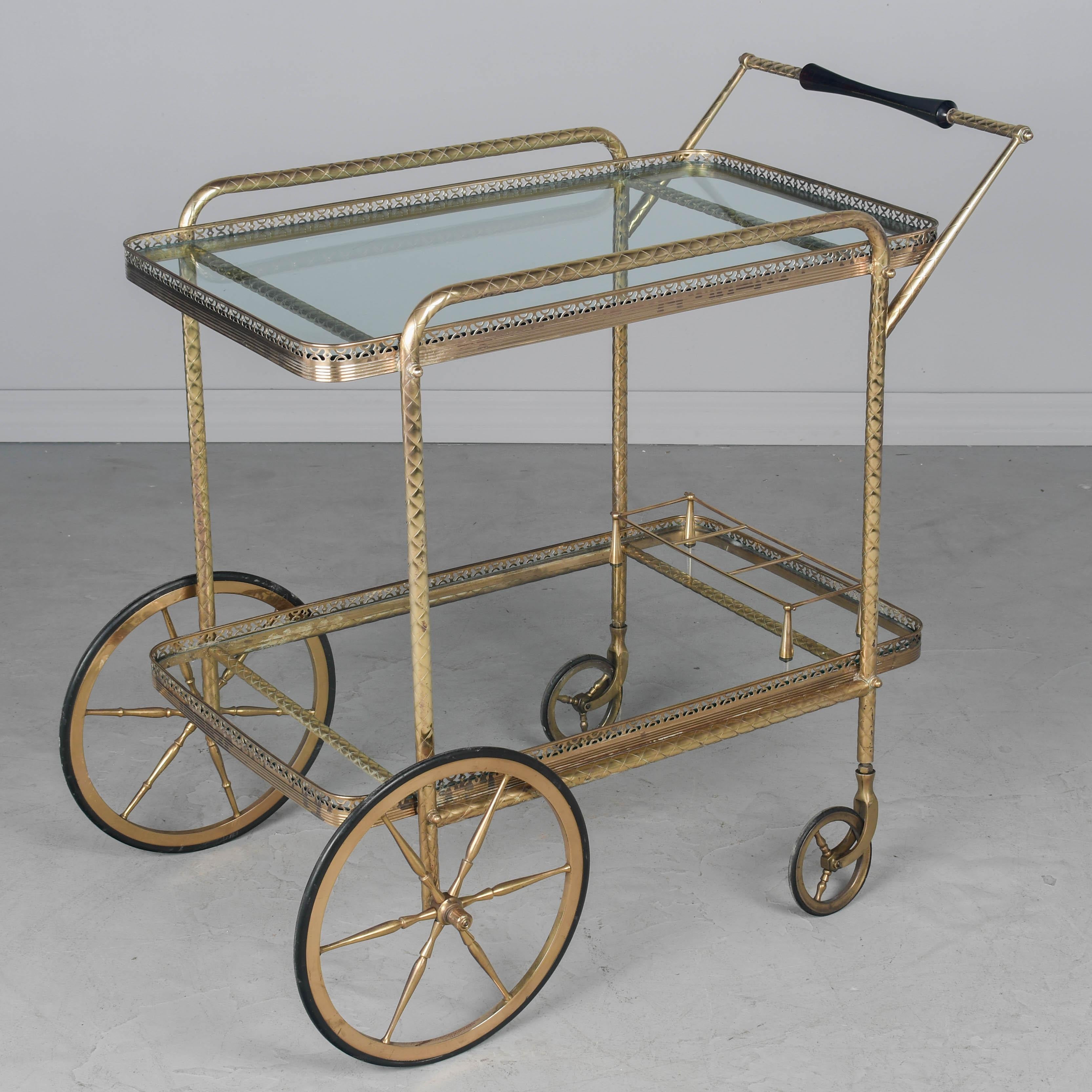 Carrito de bar de latón italiano de mediados de siglo Italiano en venta